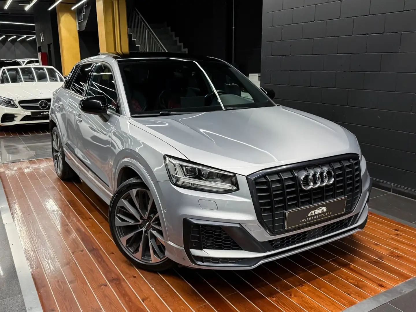 Audi SQ2 TFSI quattro S tronic 221kW Plateado - 1