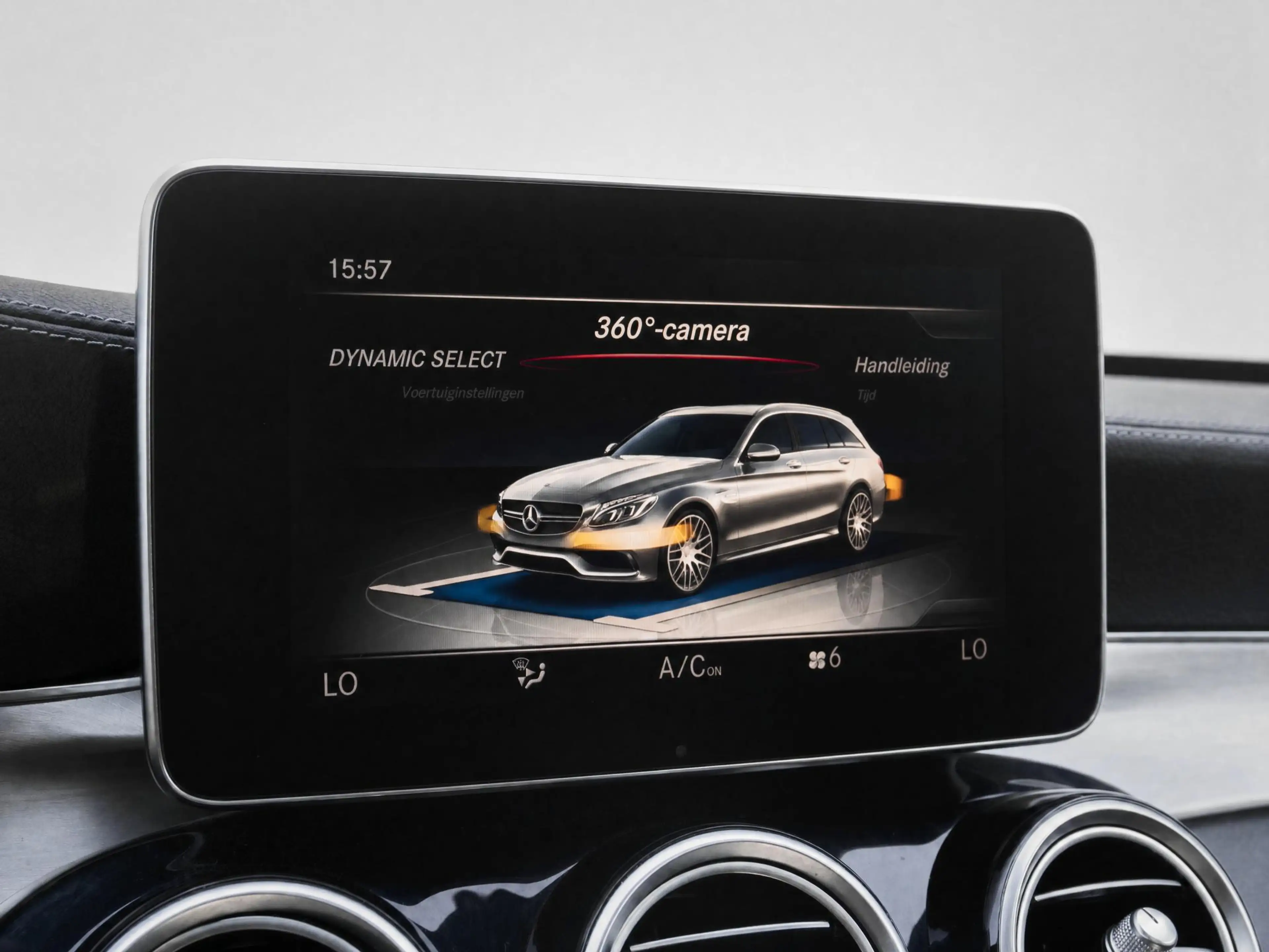 Mercedes-Benz C 63 AMG Estate | HUD | Burmester | Volledig onderhouden — photo 27
