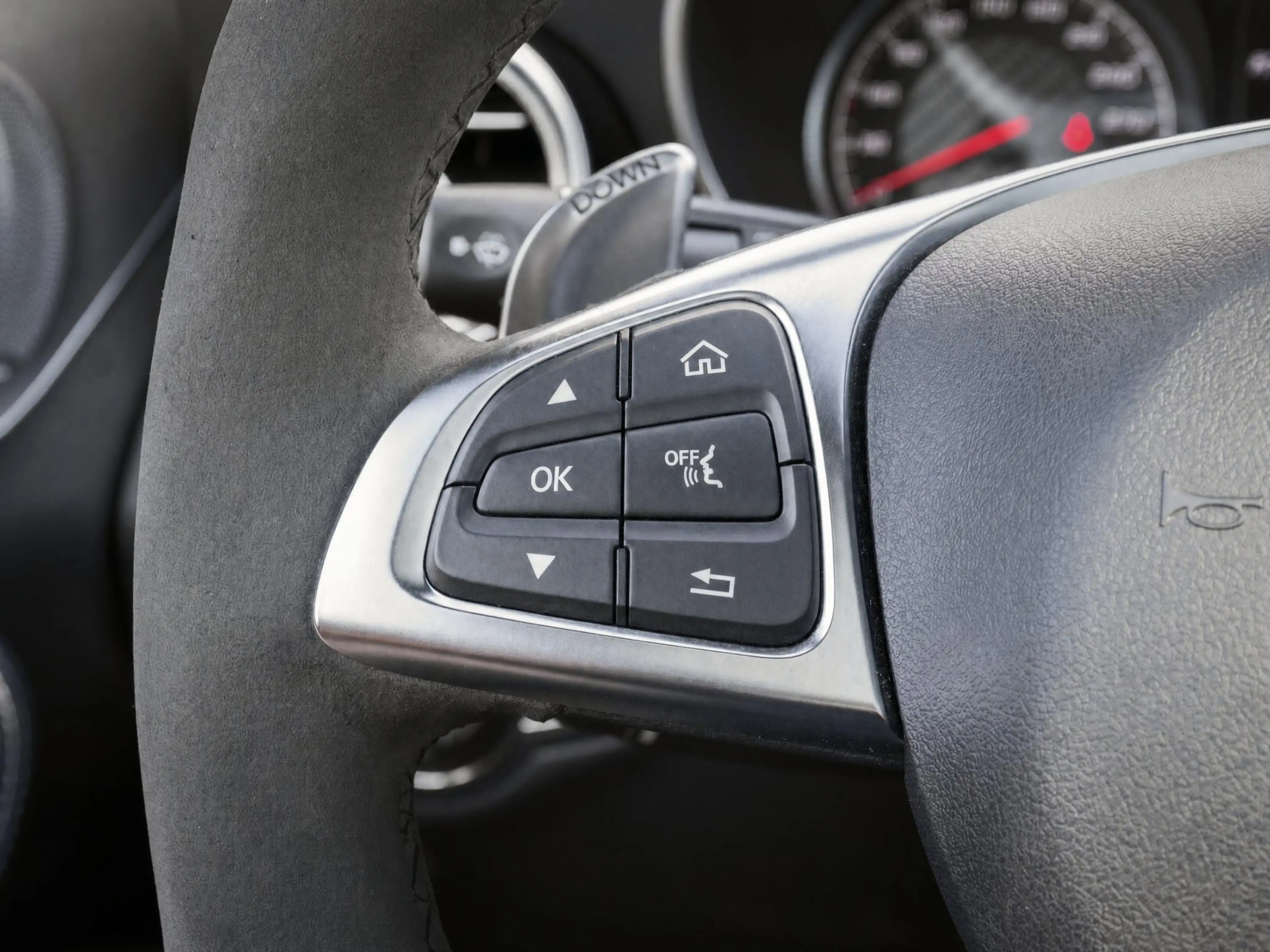 Mercedes-Benz C 63 AMG Estate | HUD | Burmester | Volledig onderhouden — photo 39