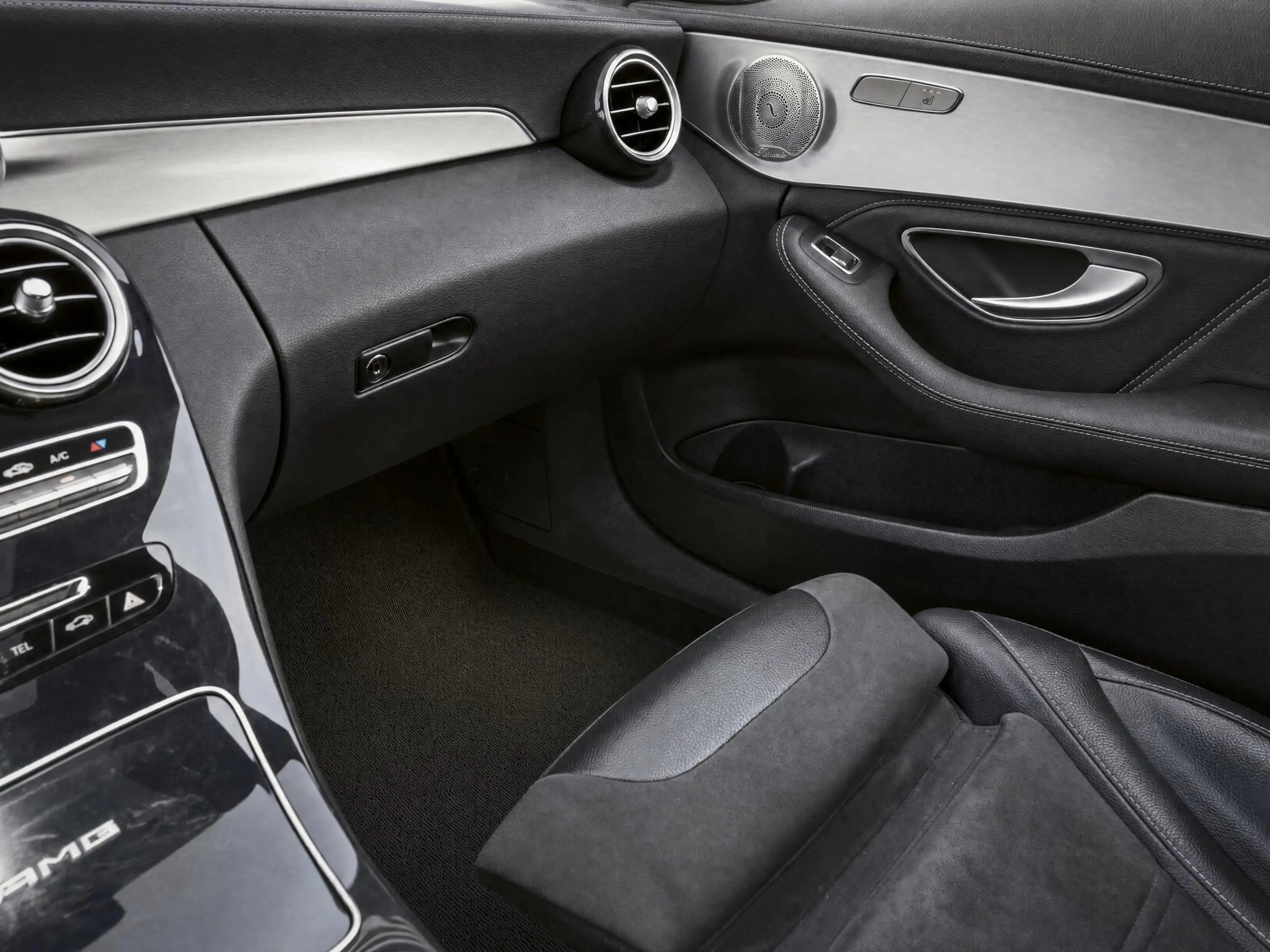 Mercedes-Benz C 63 AMG Estate | HUD | Burmester | Volledig onderhouden — photo 35