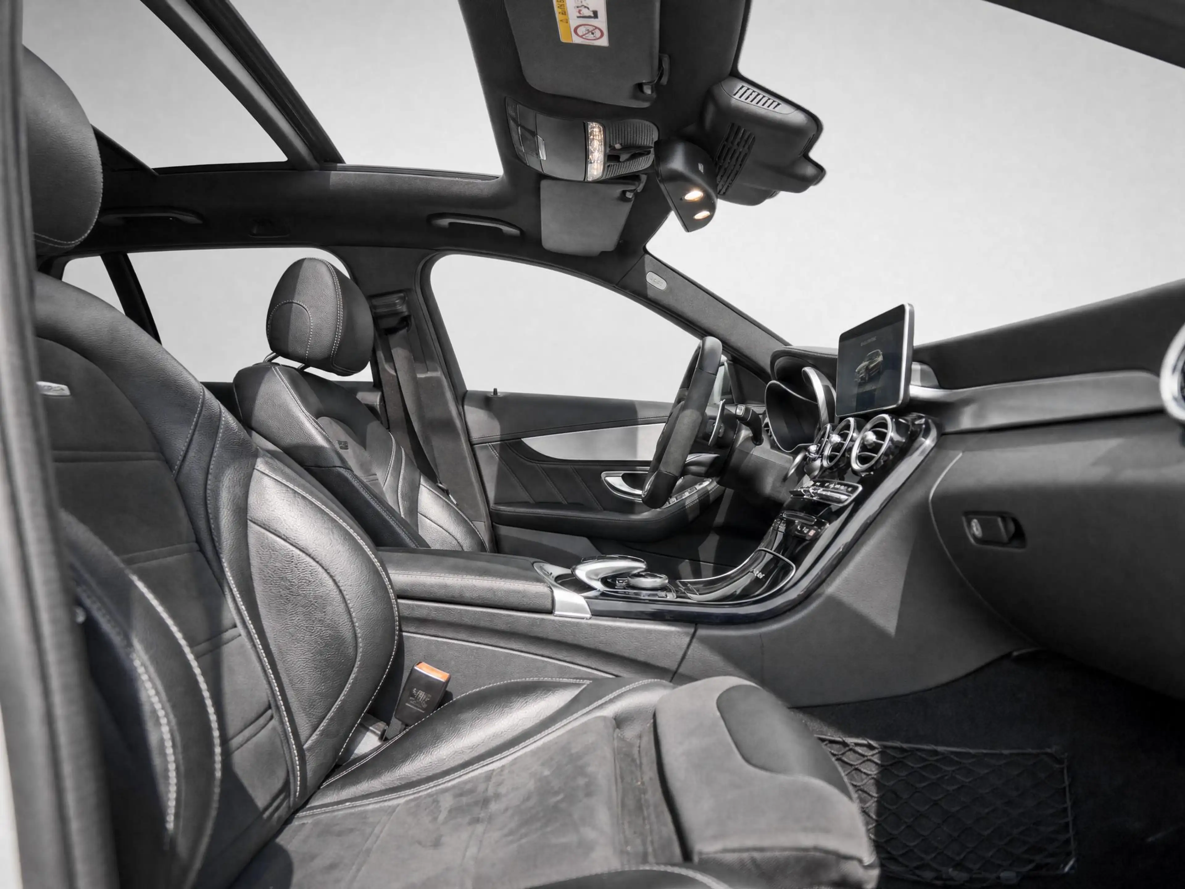 Mercedes-Benz C 63 AMG Estate | HUD | Burmester | Volledig onderhouden — photo 34