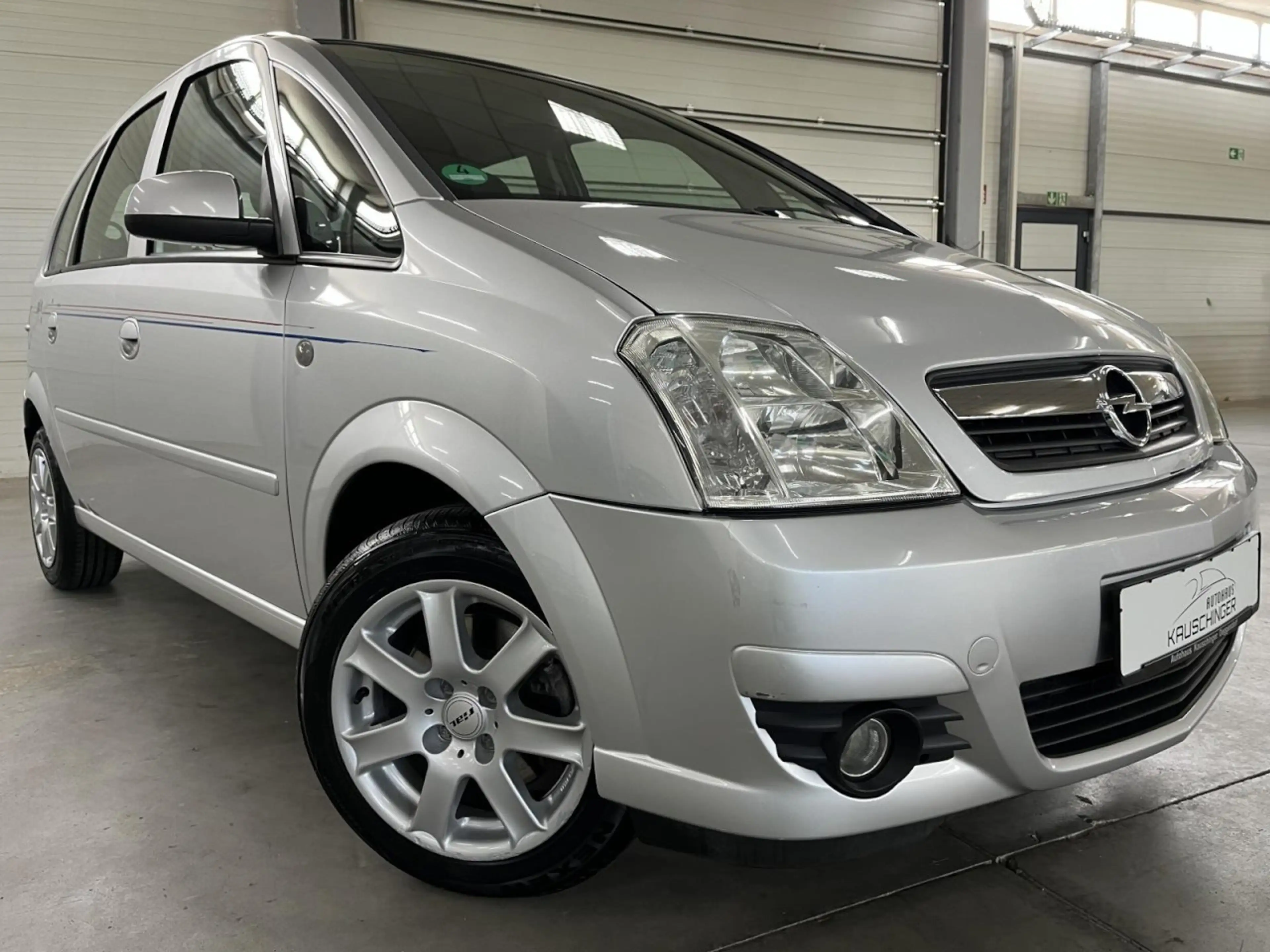 Opel Meriva Edition 1.6 AUTOMATIK KLIMA BENZIN ALUFLEGEN
