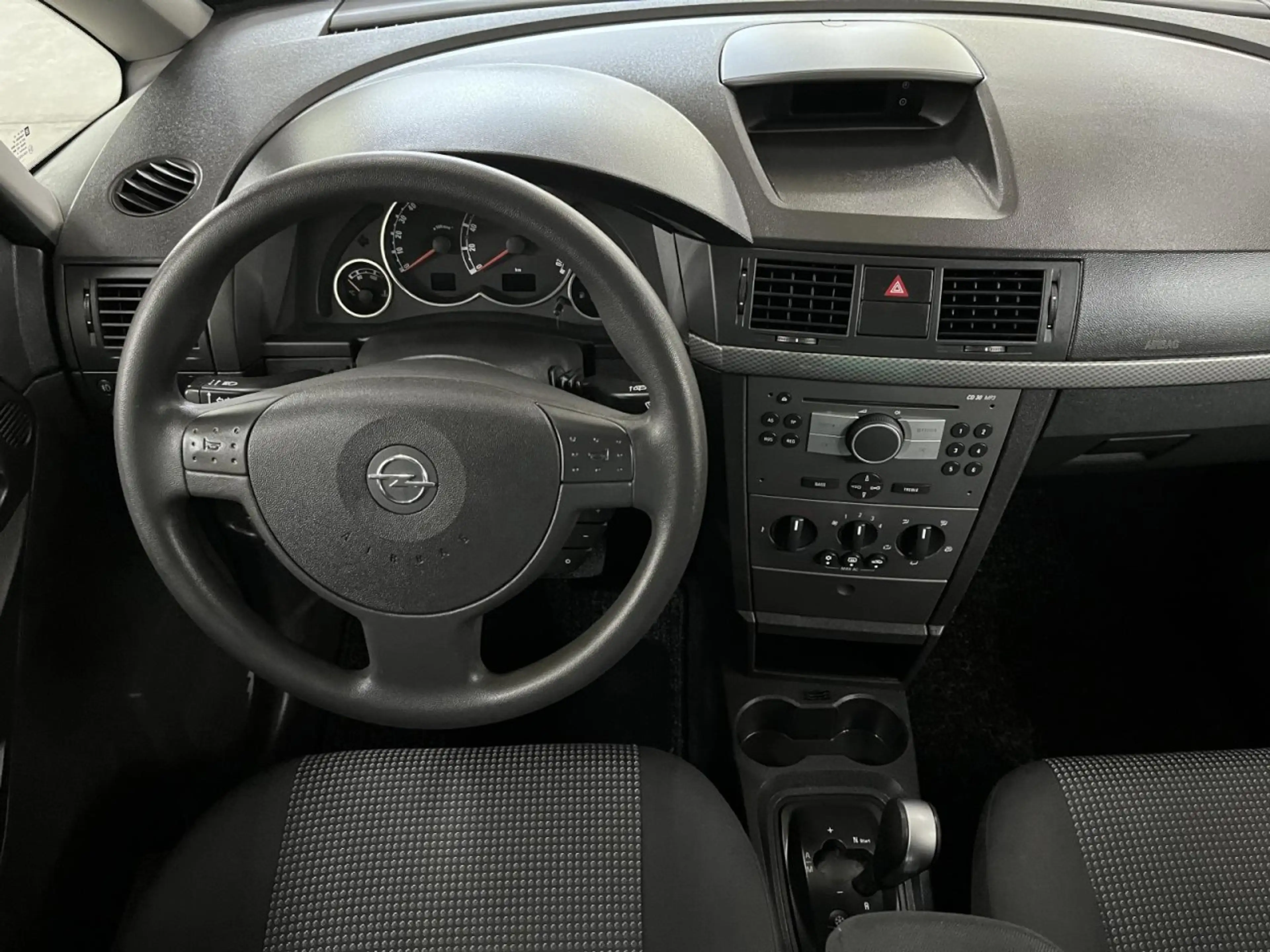 Opel Meriva Edition 1.6 AUTOMATIK KLIMA BENZIN ALUFLEGEN — photo 15