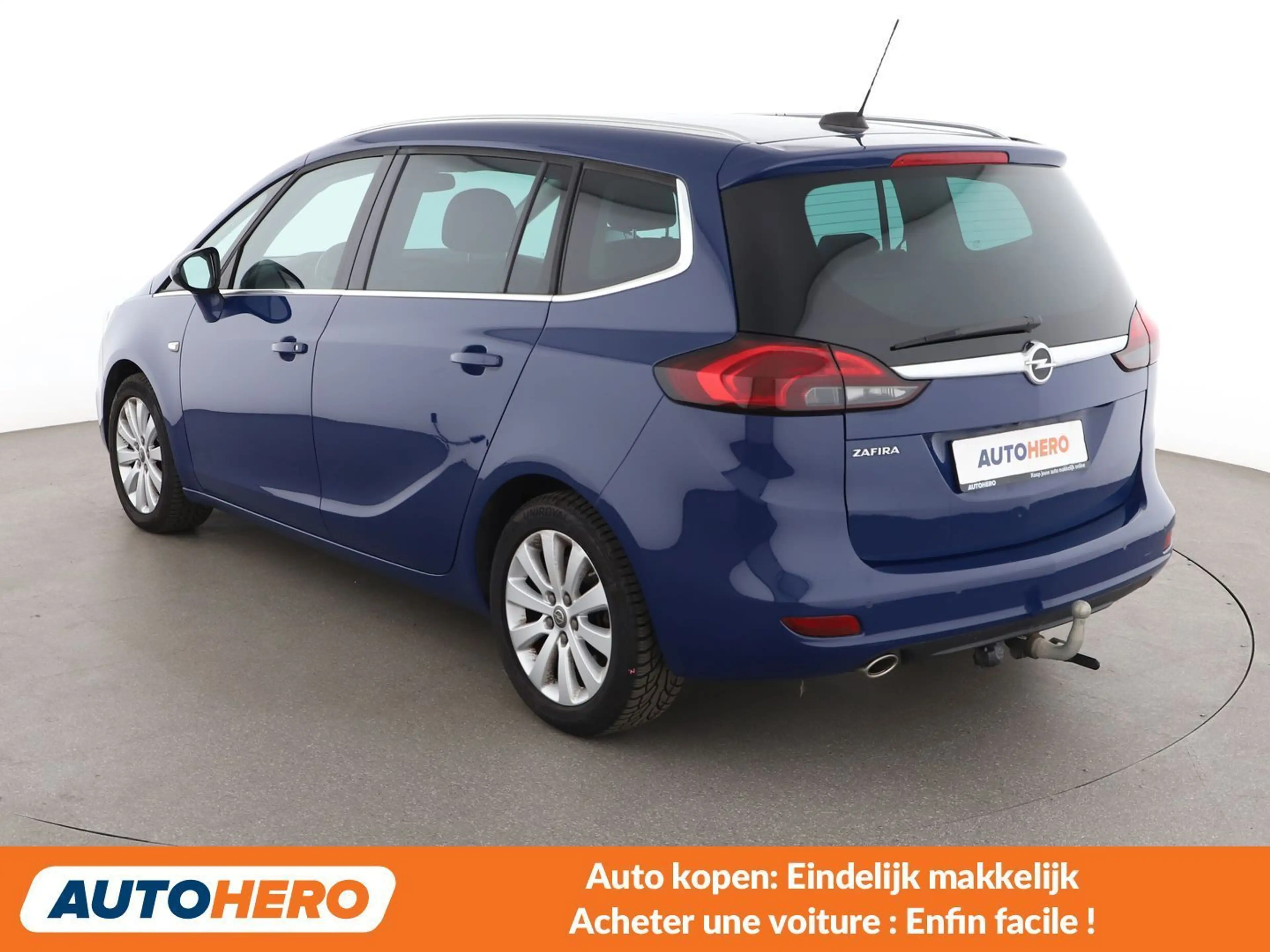 Opel Zafira Tourer 1.6 SIDI Turbo Innovation Start/Stop — photo 4