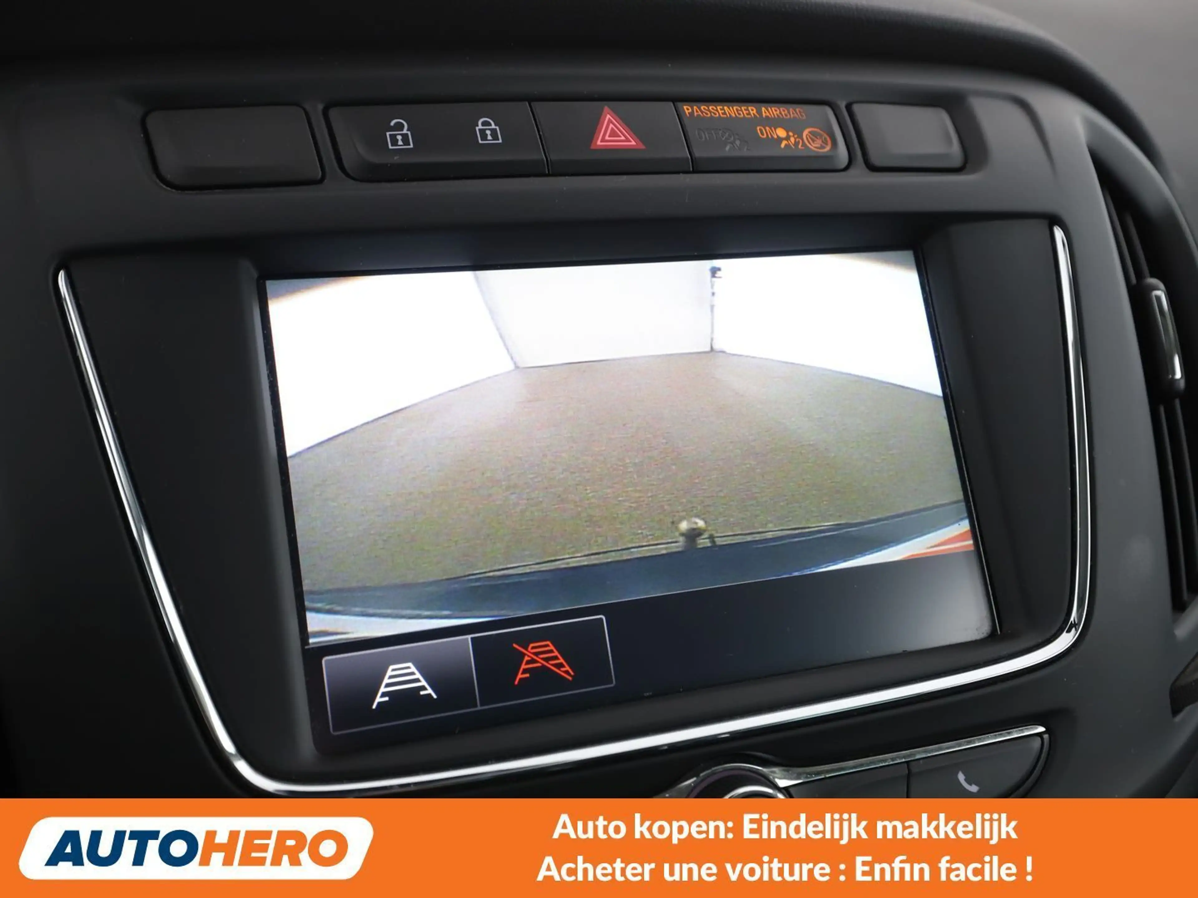 Opel Zafira Tourer 1.6 SIDI Turbo Innovation Start/Stop — photo 10