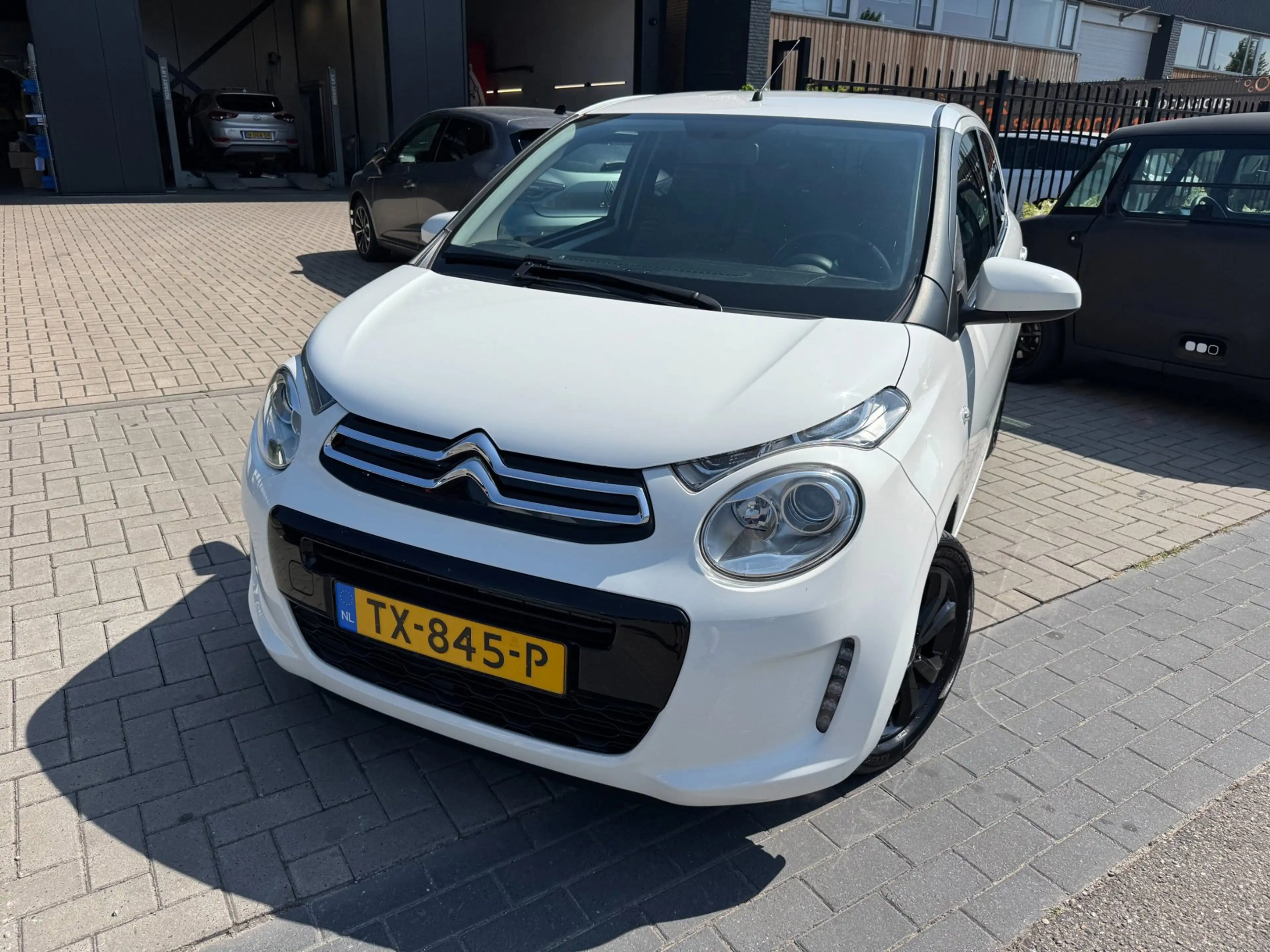 Citroen C1 1.0 VTi Shine, automaat, carplay, airco — photo 22