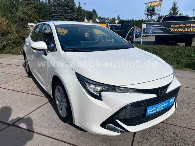 Toyota Corolla view 2