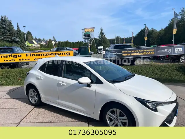 2019 Toyota Corolla in White for sale