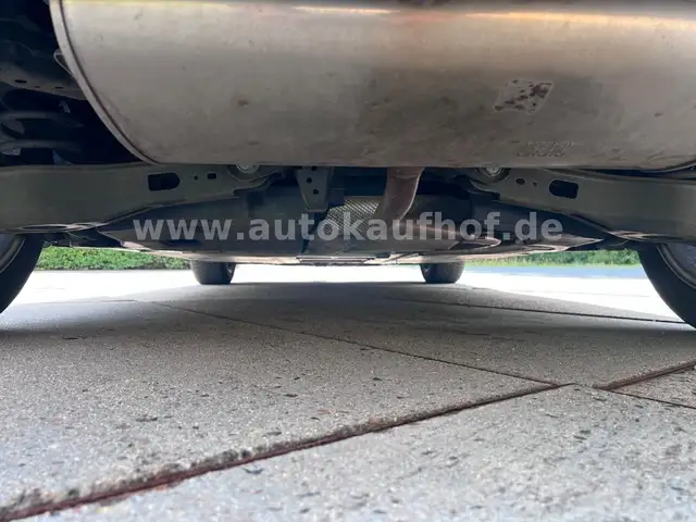 Toyota Corolla view 9