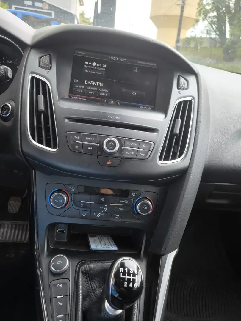 Ford Focus Focus 1.5 TDCi 120 TITANIUM Blanc - 2