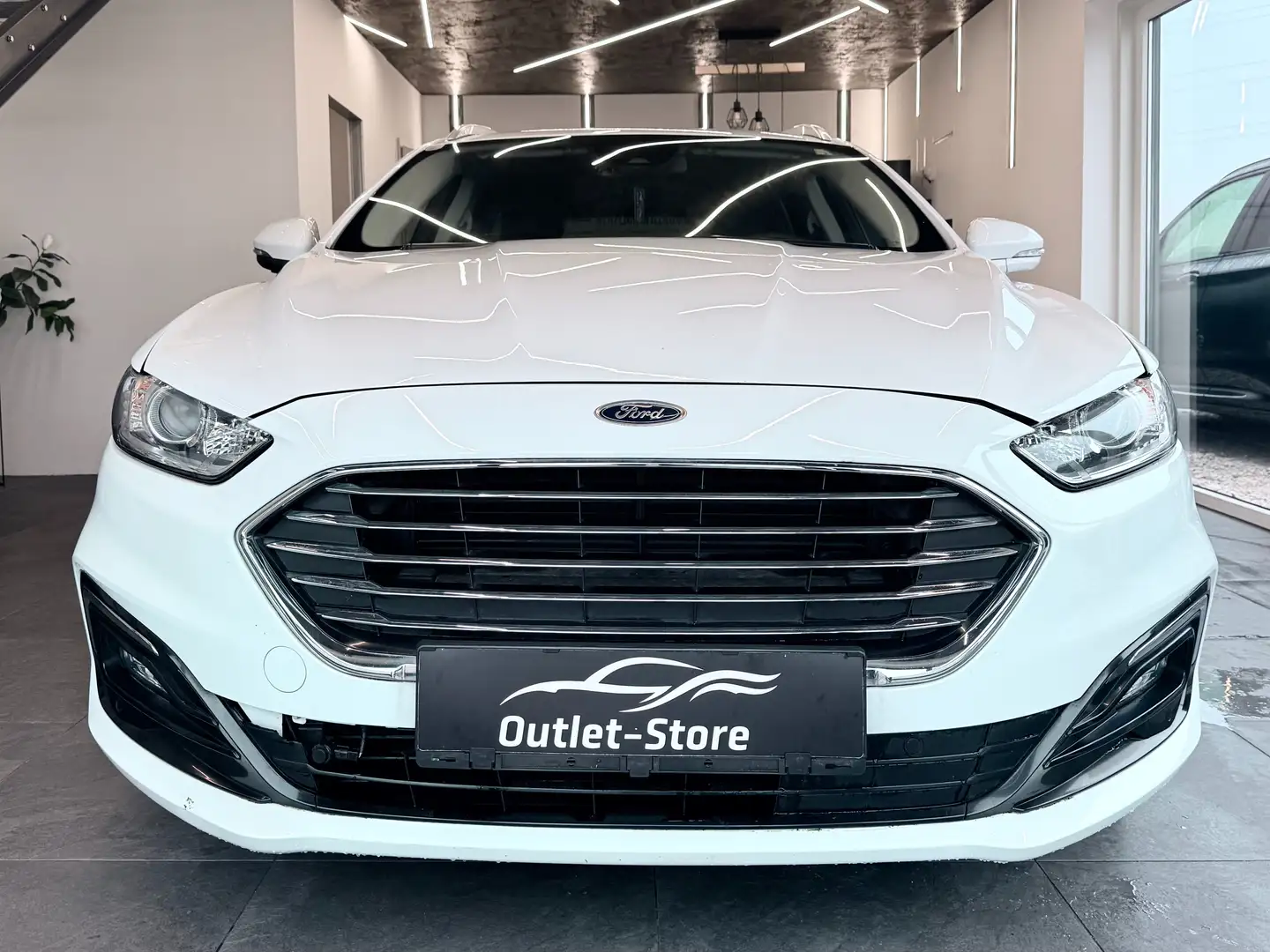 Ford Mondeo Hybrid Titanium Aut.*Business-Paket*Pickerl*MwSt.* Weiß - 2