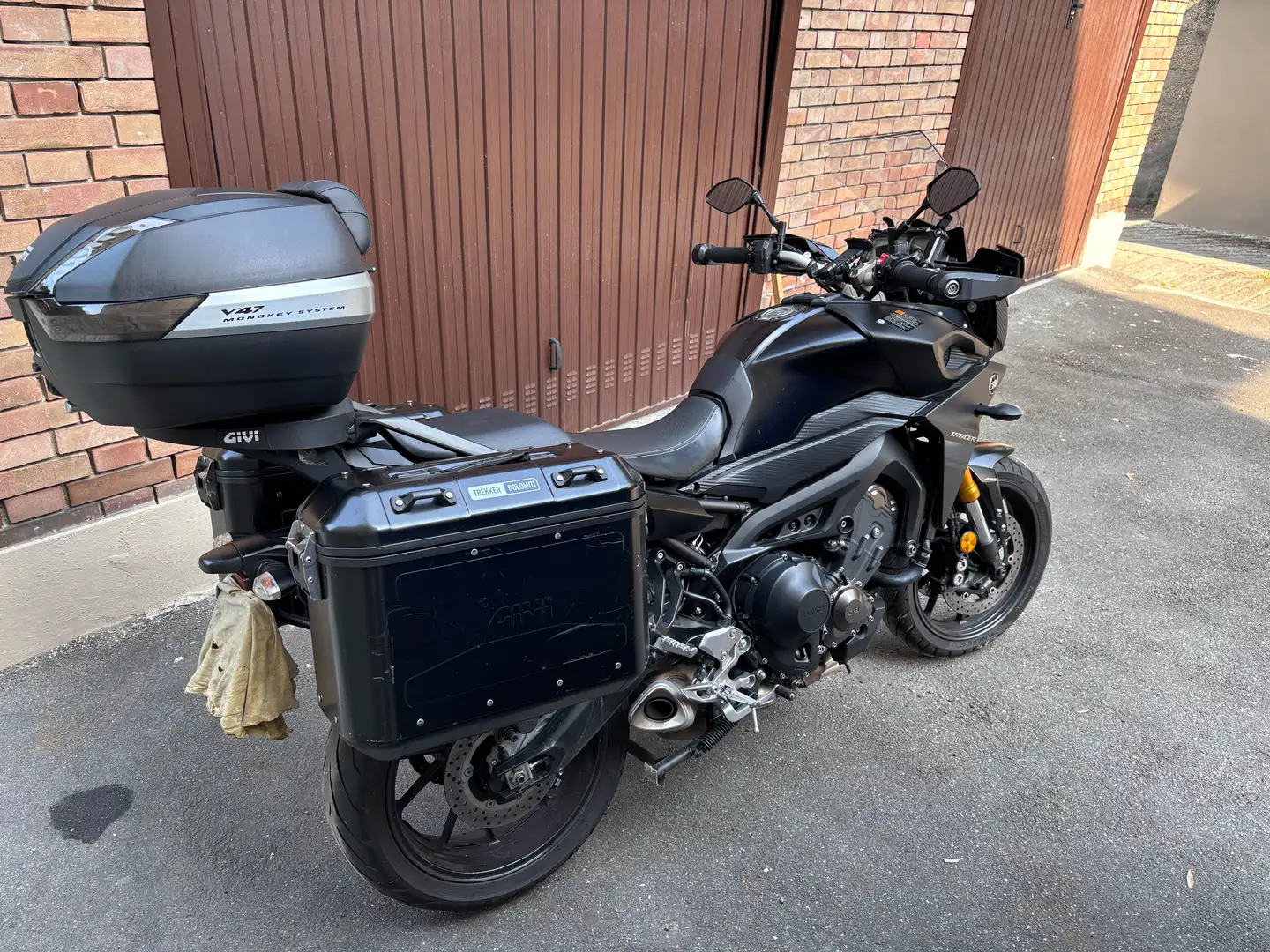 Yamaha Tracer 900 MT-09 ABS Noir - 1