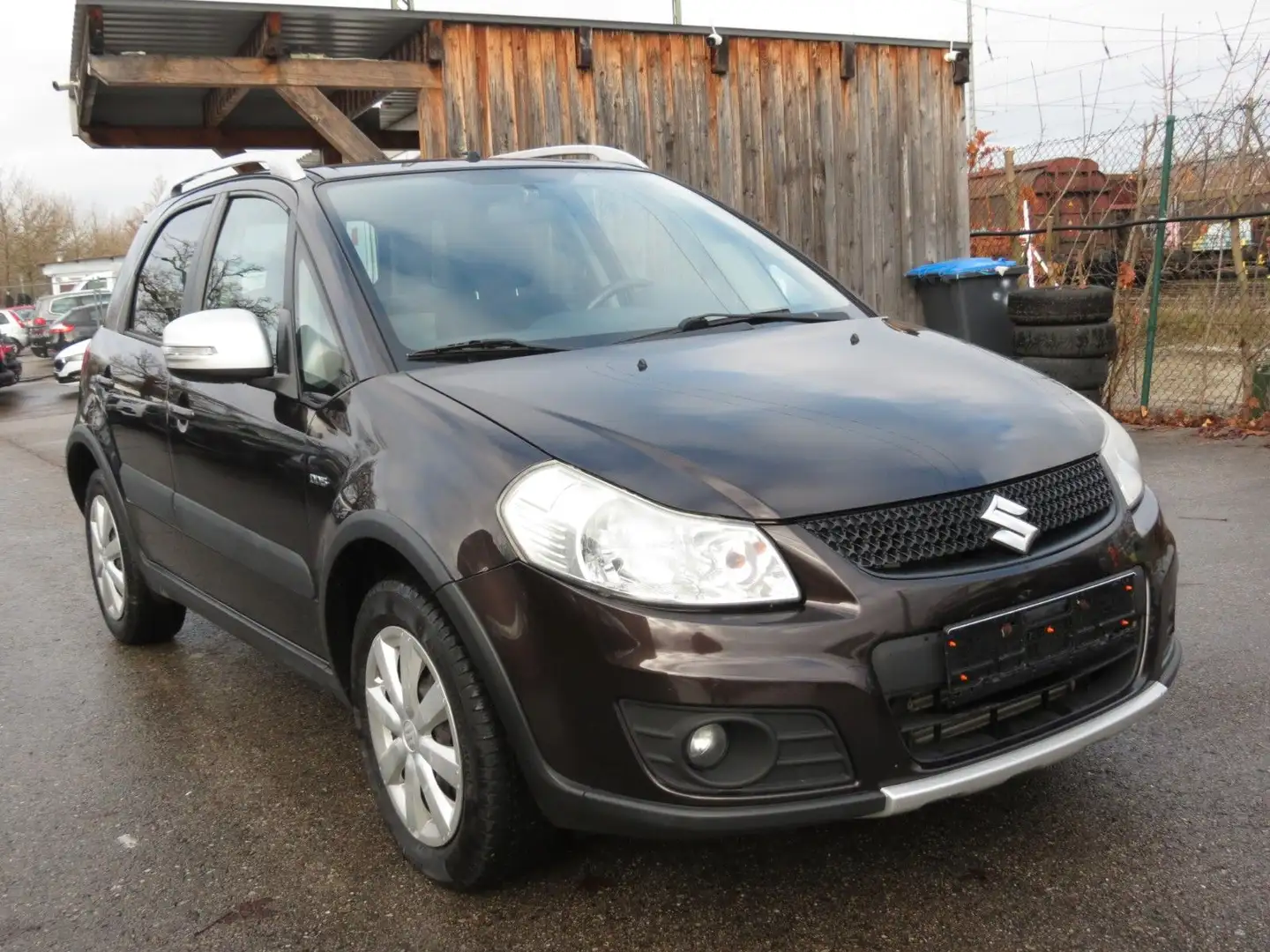 Suzuki SX4 2,0 DDiS 4WD *TÜV neu, KD neu, Navi, PDC* Brun - 1