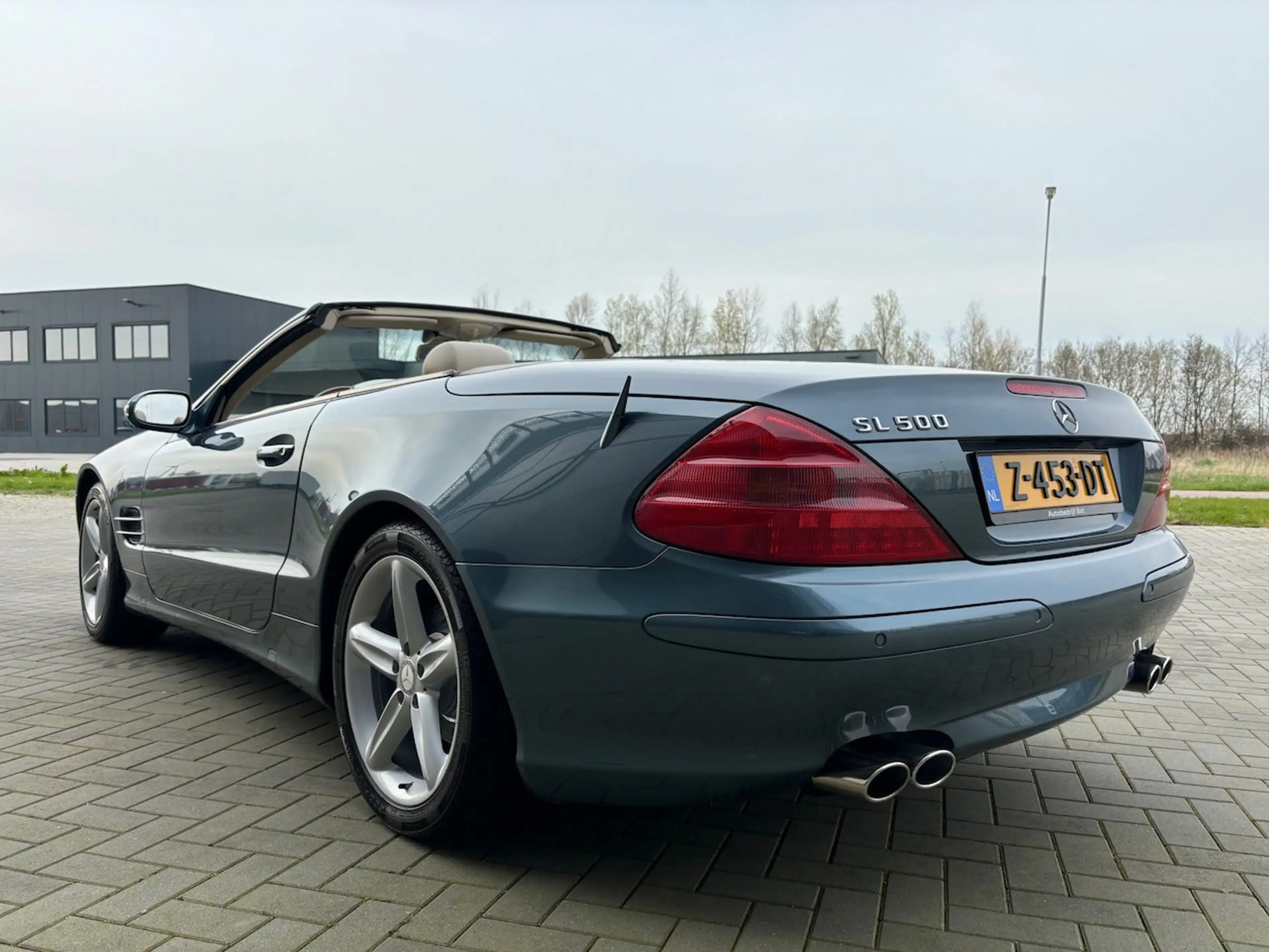Mercedes-Benz SL 500 — photo 13