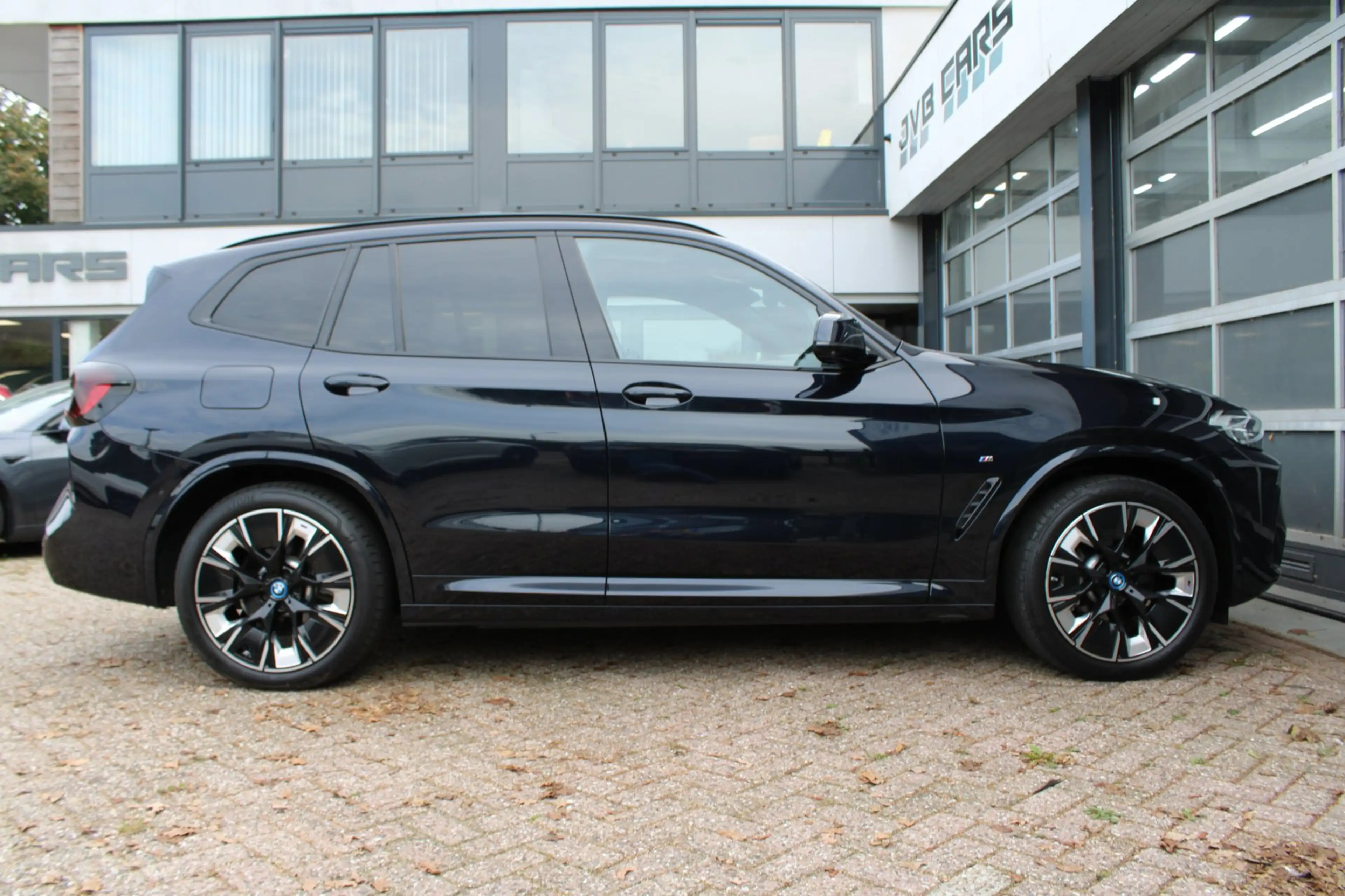 BMW iX3 High Executive 80 kWh/pano/Mpakket — photo 6