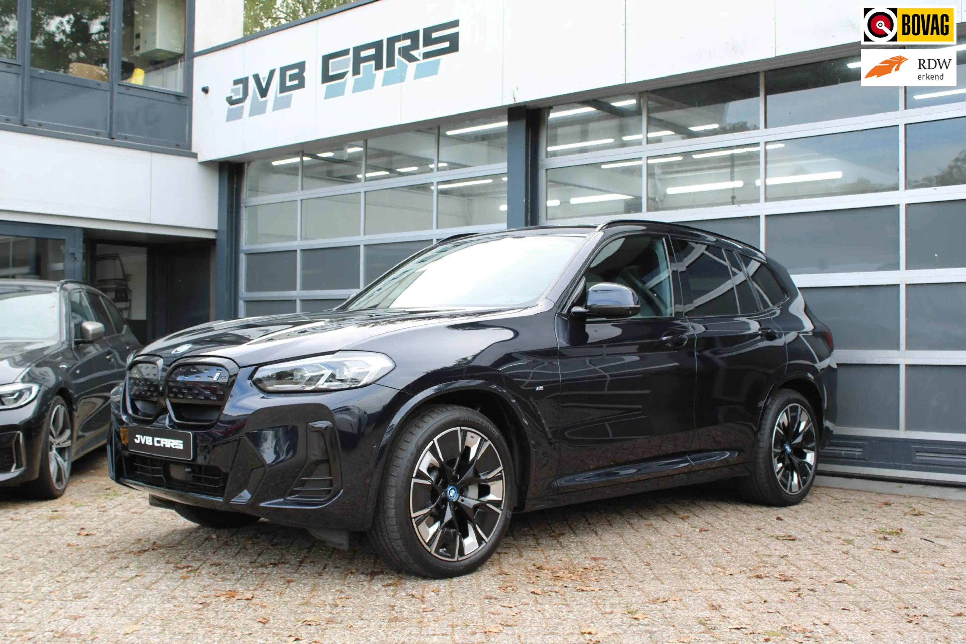 BMW iX3 High Executive 80 kWh/pano/Mpakket