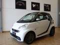 smart forTwo Fortwo 1.0 mhd Special One 71cv Lim Ed 32.000km bijela - thumbnail 3