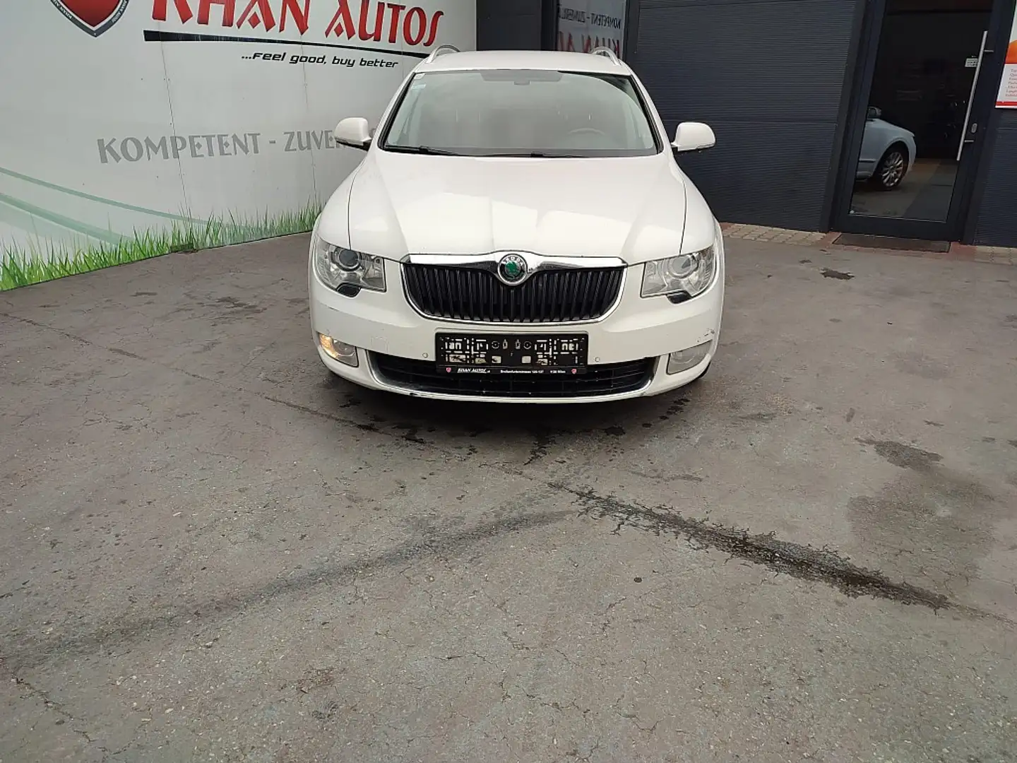 Skoda Superb Combi Elegance 2,0 TDI CR DPF Weiß - 2