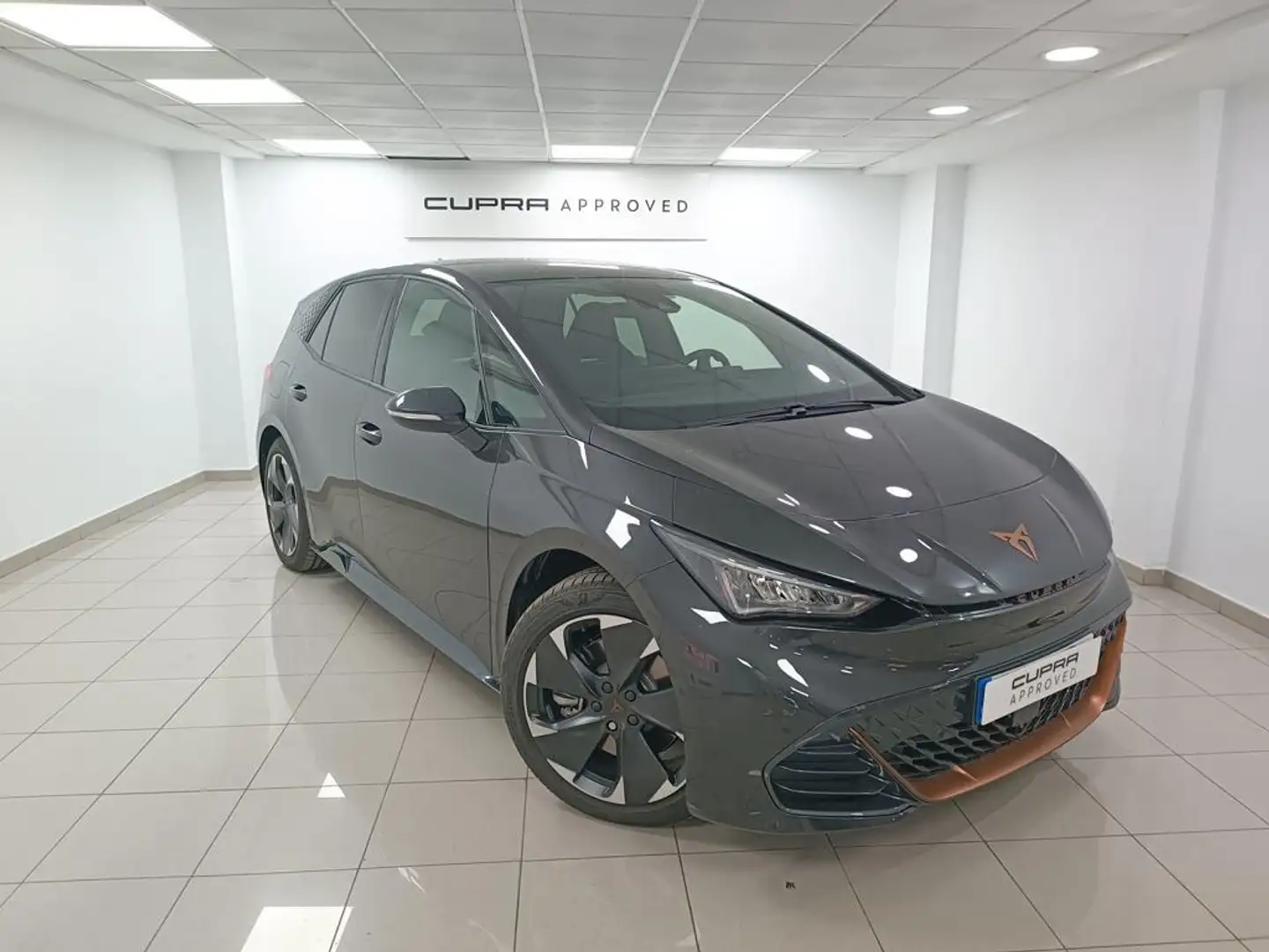 CUPRA Born e-Boost Pack 170kW 59kwh Grijs - 1