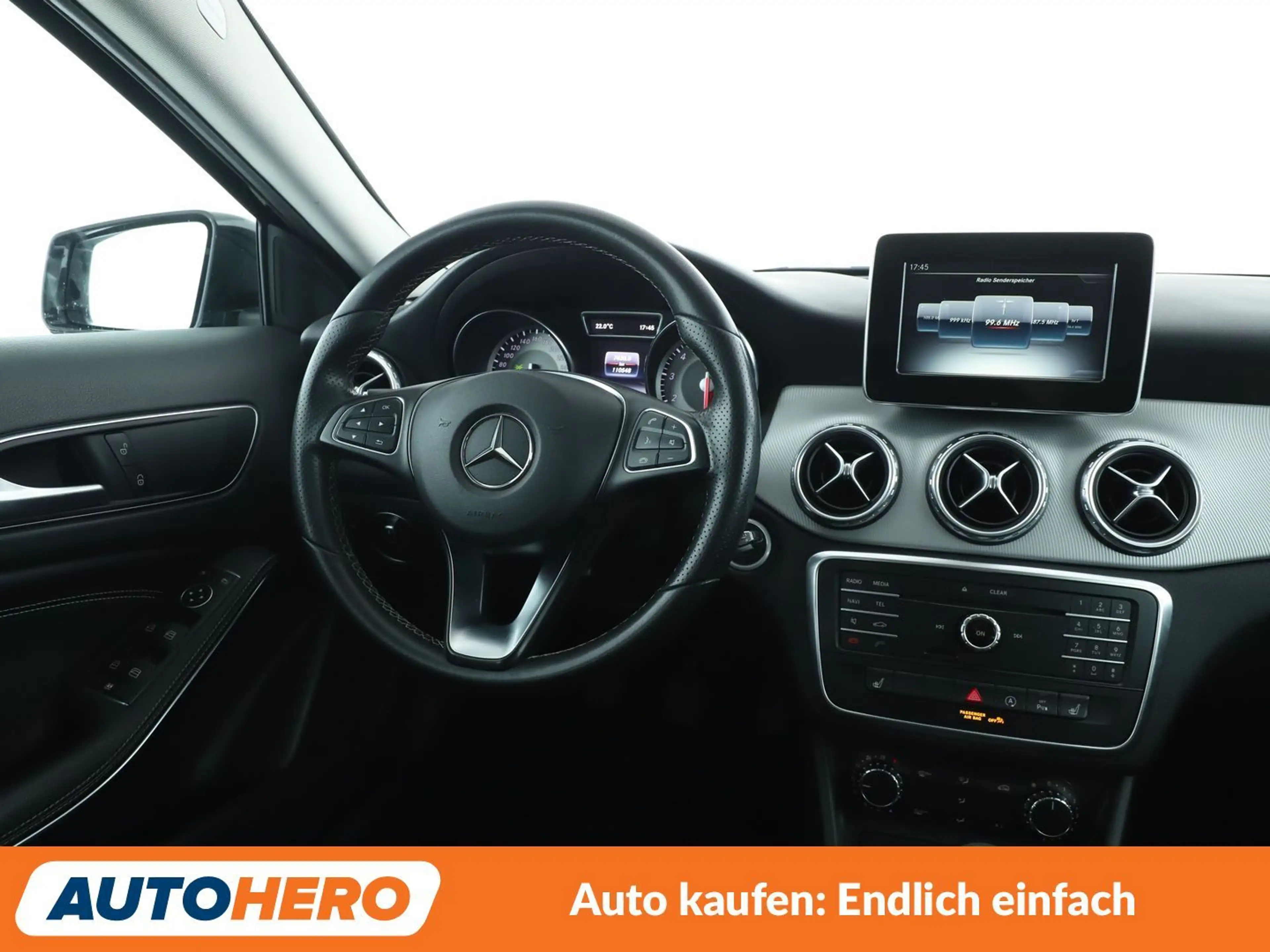 Mercedes-Benz GLA 180 Urban*PDC*SHZ*KLIMA* — photo 13
