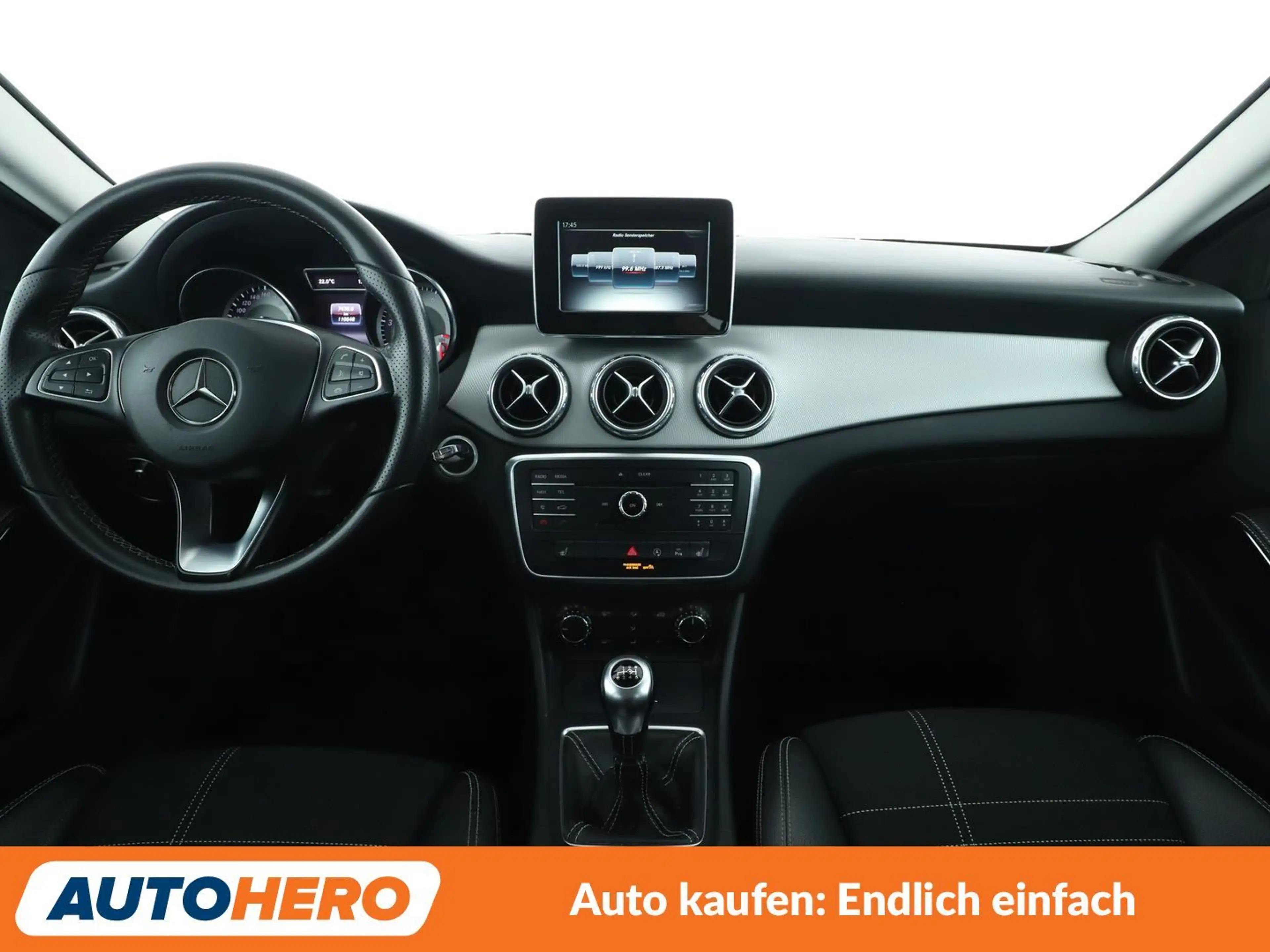 Mercedes-Benz GLA 180 Urban*PDC*SHZ*KLIMA* — photo 12