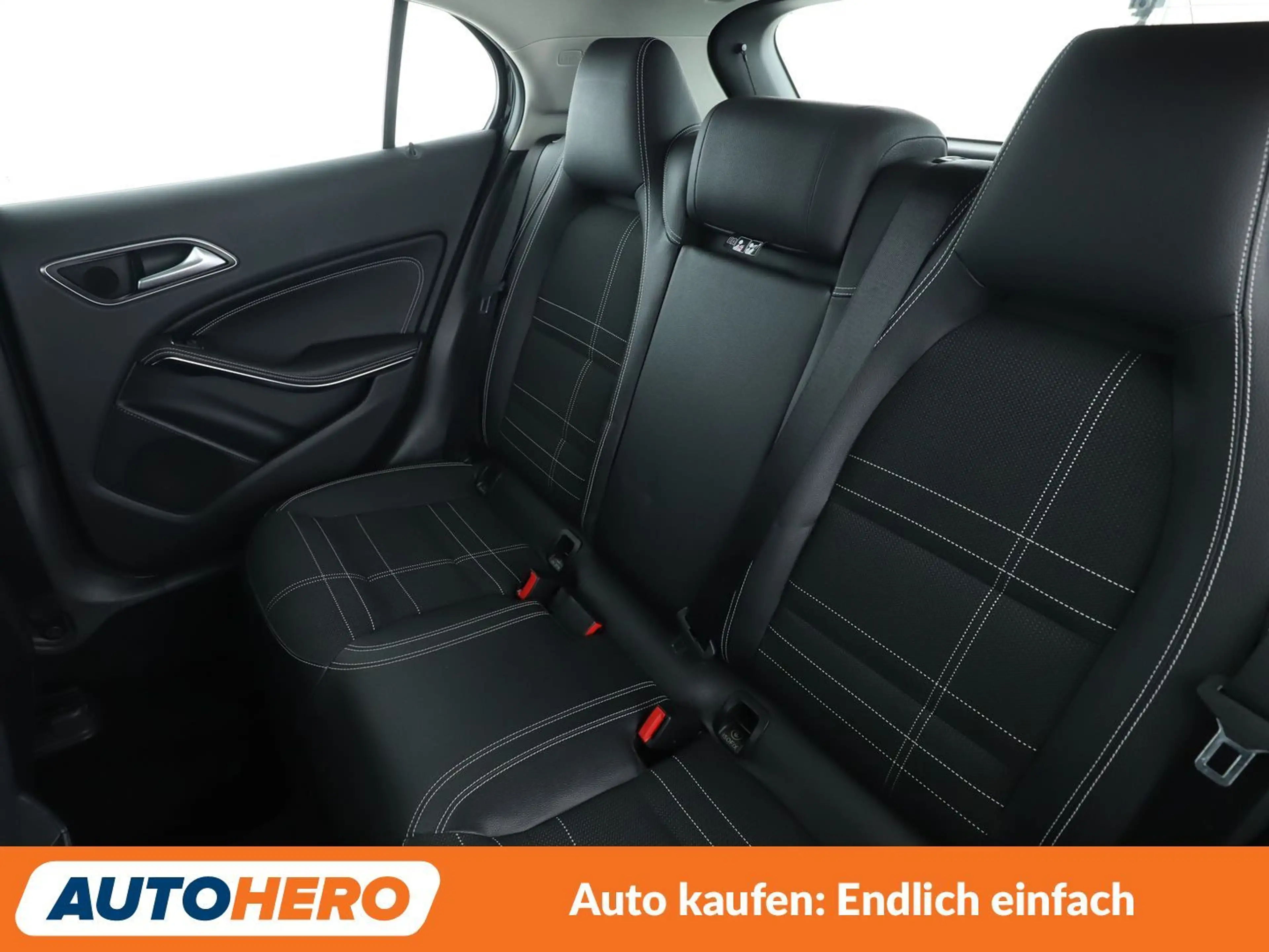 Mercedes-Benz GLA 180 Urban*PDC*SHZ*KLIMA* — photo 14