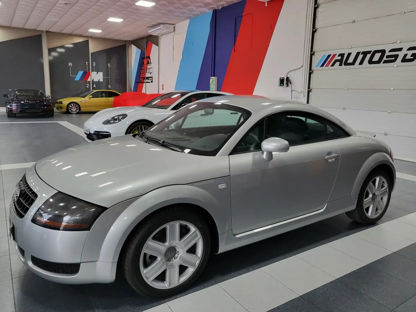 Audi TT Coupé 1.8T Tiptronic 190 Gris - 1