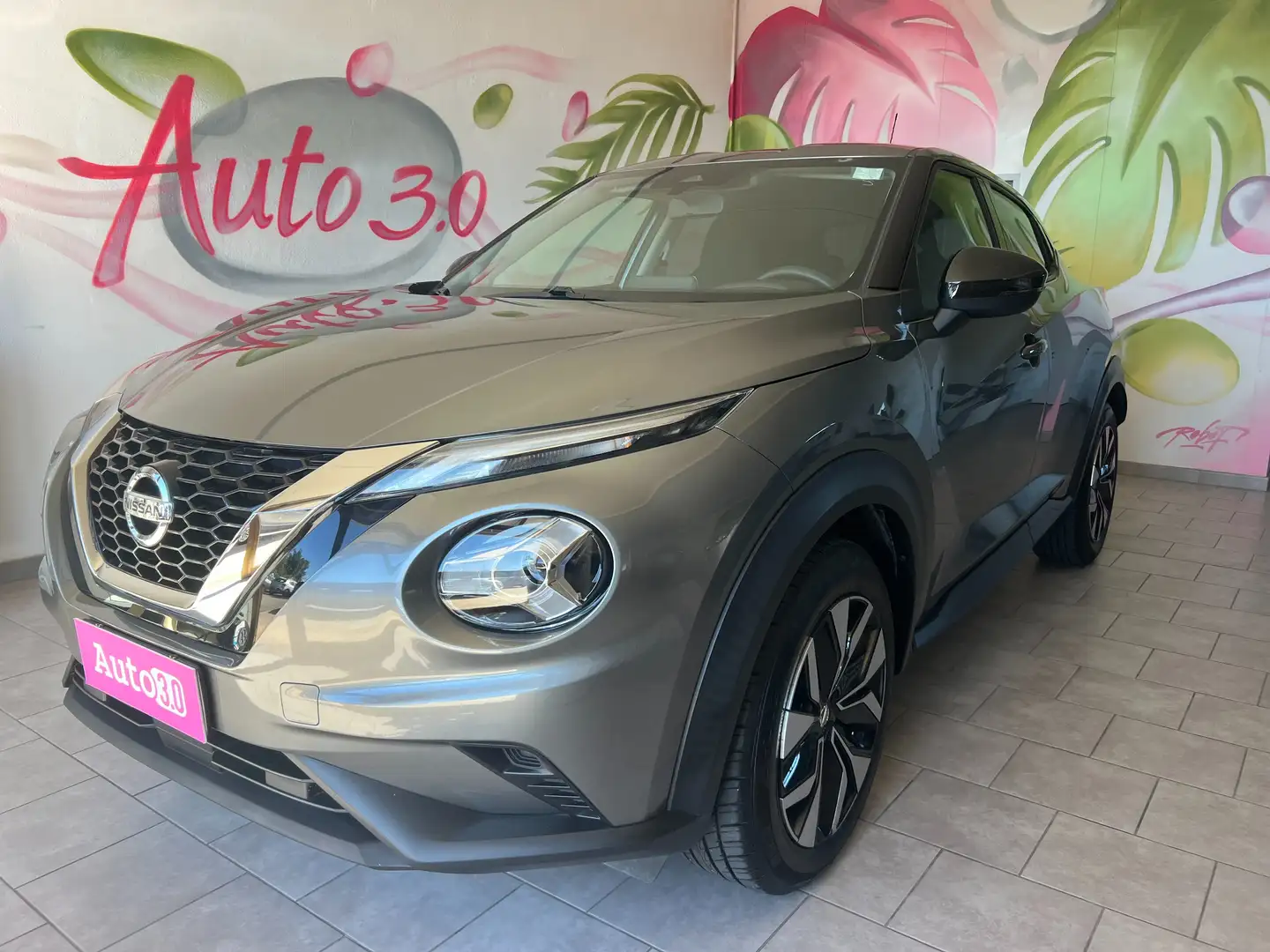 Nissan Juke Juke II 2020 1.0 dig-t Tekna 114cv Grijs - 1