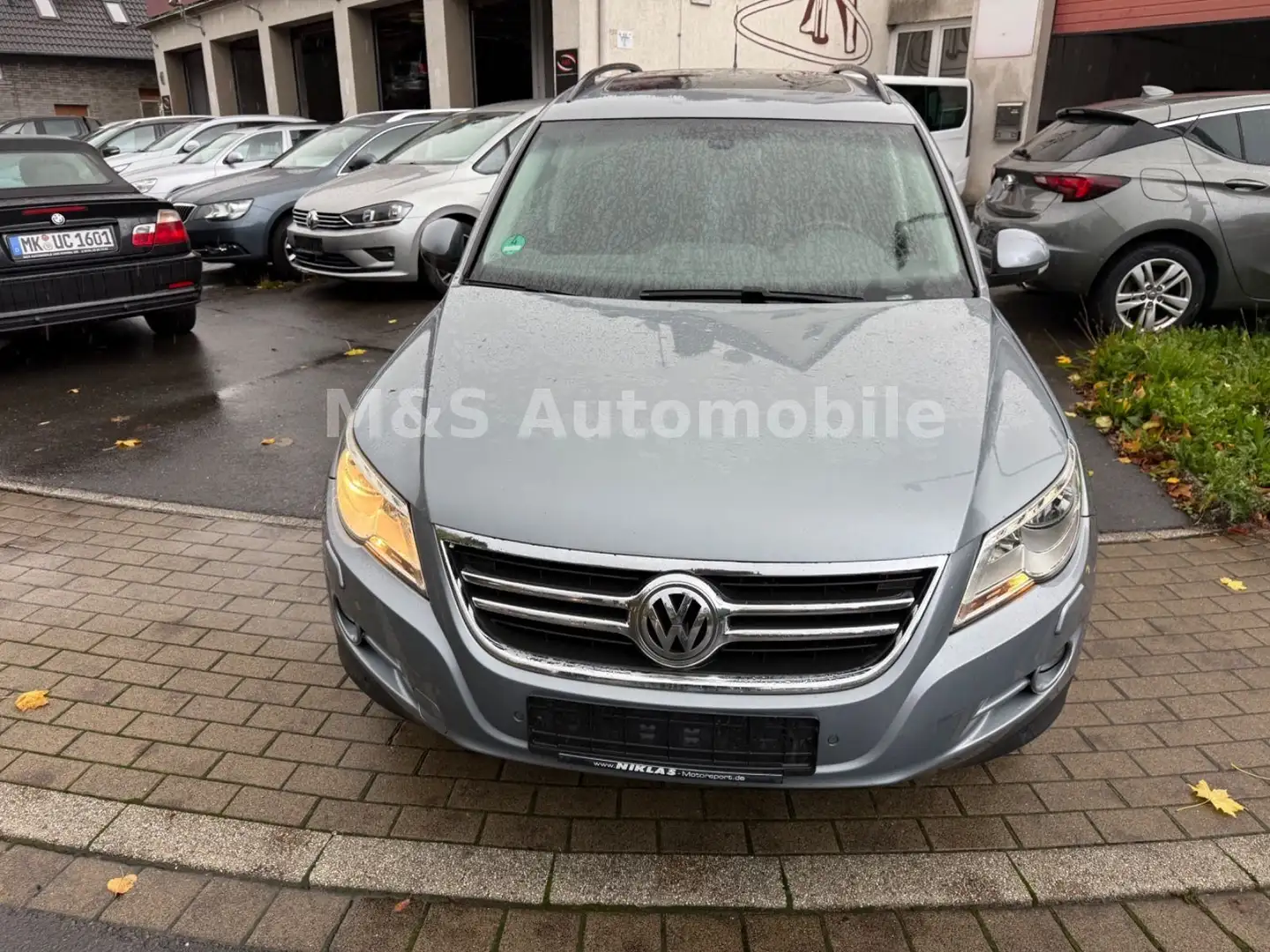 Volkswagen Tiguan Track & Field 4Motion 1.Hand Navi,Pano Grau - 2