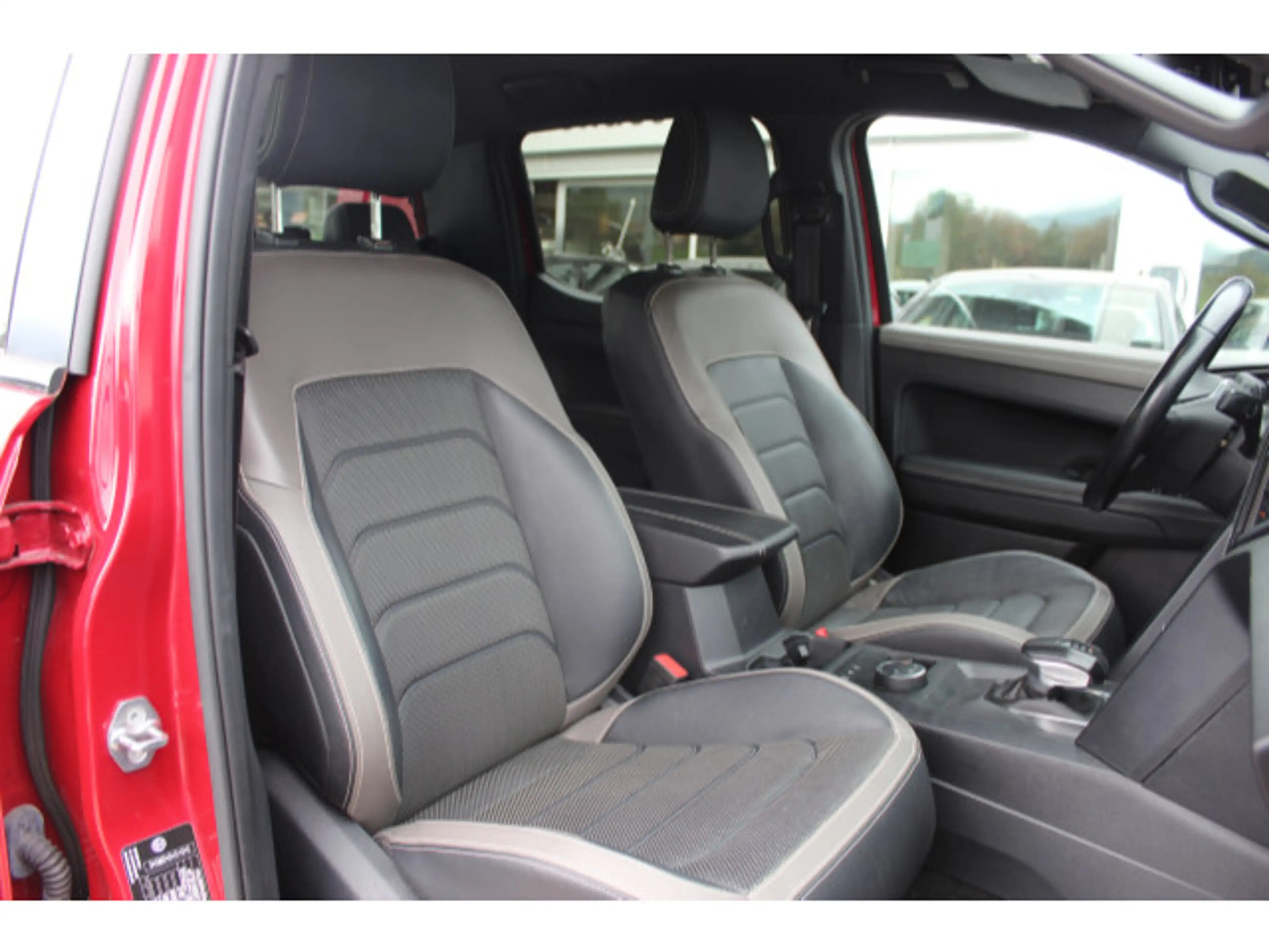 Volkswagen Amarok T2 3.0 TDI Aventura Roll Cover+21-Zoll Klima — photo 9