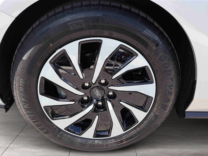 Ford Focus Turnier 1,0 Eco Boost Hybrid Titanium Aut. — photo 8
