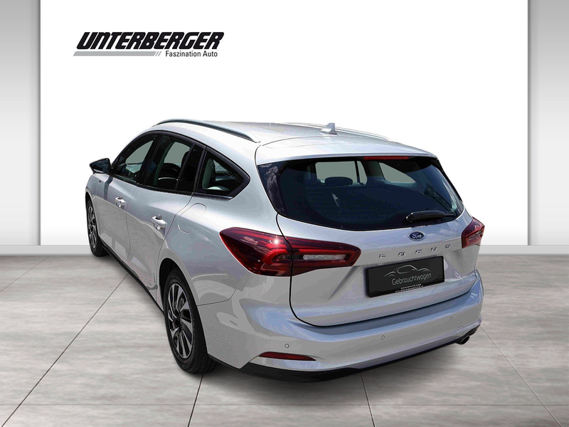 Ford Focus Turnier 1,0 Eco Boost Hybrid Titanium Aut. — photo 5