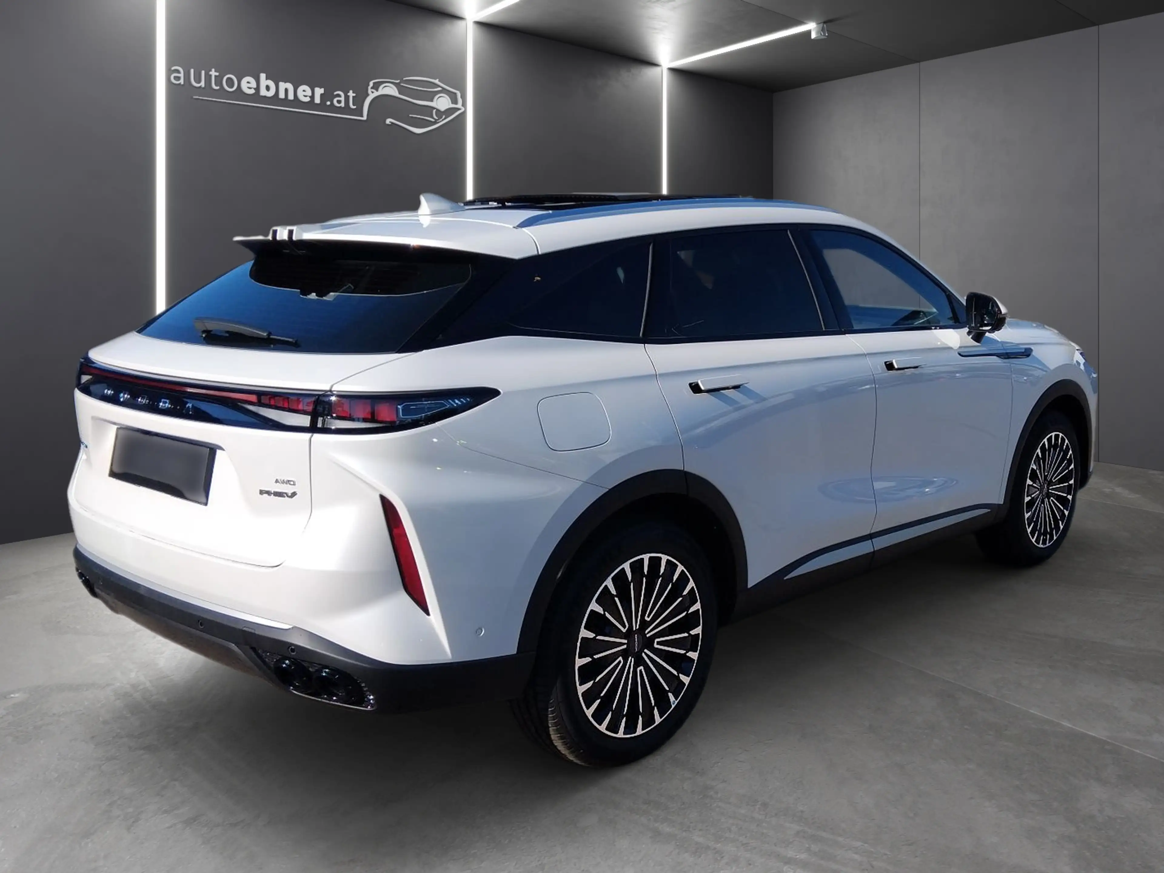 Omoda 9 Omoda 9 Plug-In Hybrid mit SHS und Allrad — photo 5