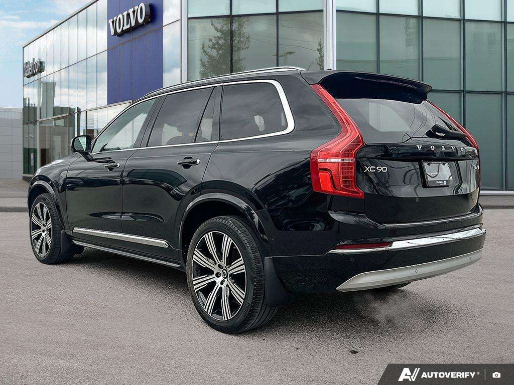 2022 Volvo XC90 T6 Inscription 7 Passenger alt 4