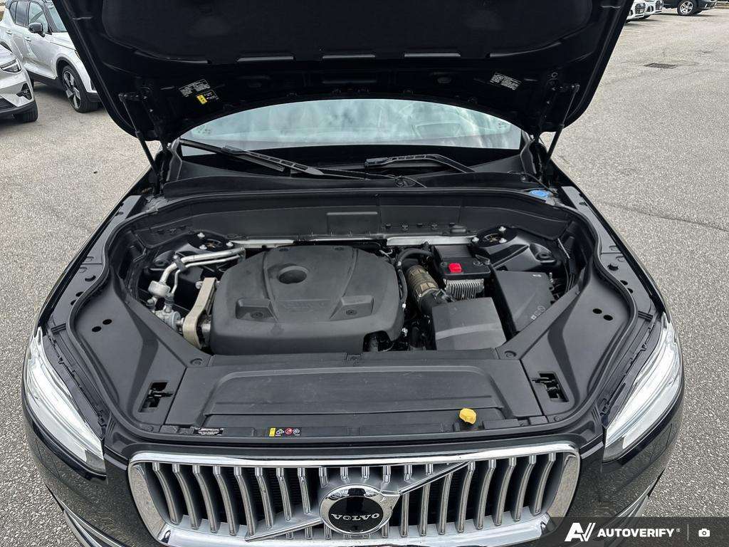 2022 Volvo XC90 T6 Inscription 7 Passenger thumb 9