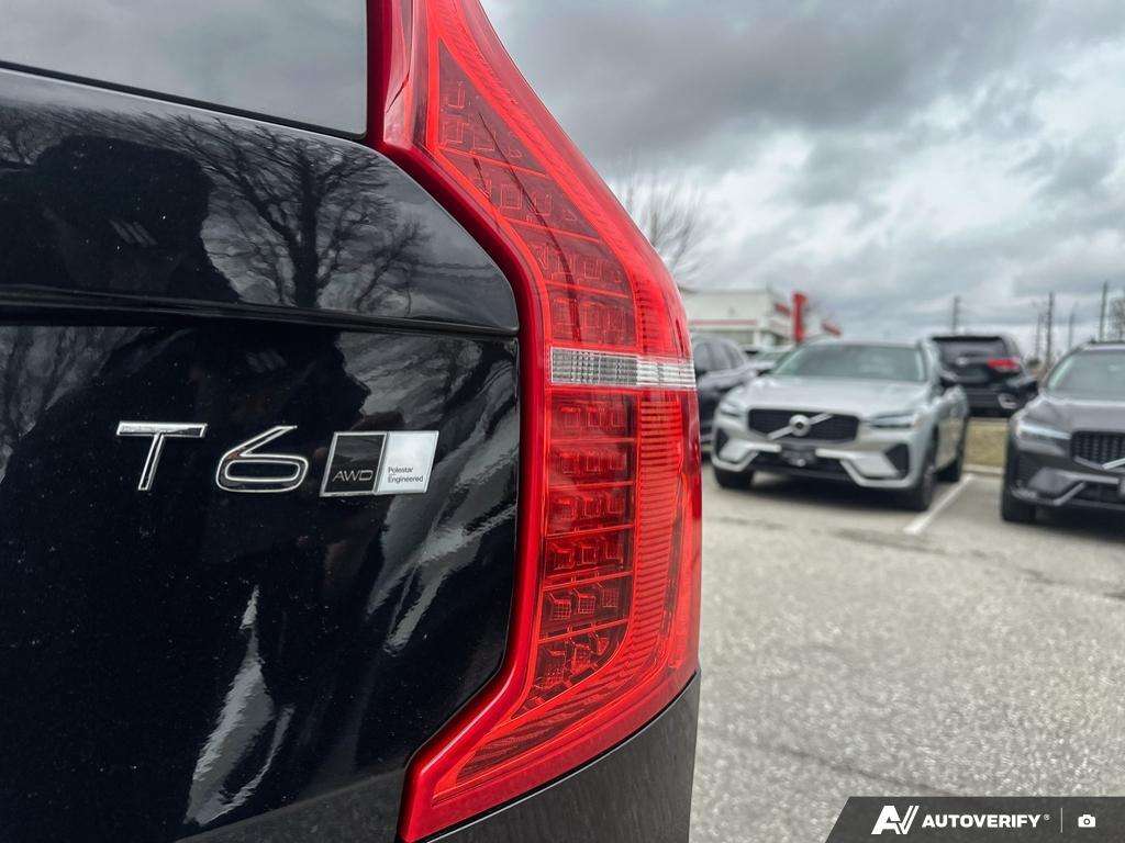 2022 Volvo XC90 T6 Inscription 7 Passenger thumb 10