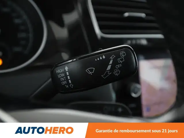 Volkswagen Golf view 21