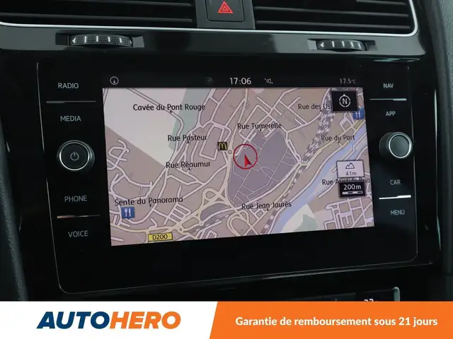 Volkswagen Golf view 23