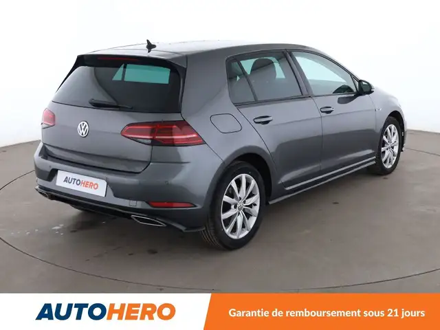 Volkswagen Golf view 6