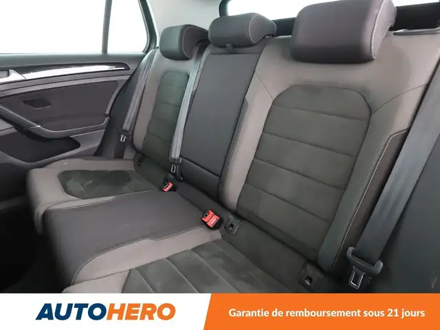 Volkswagen Golf view 14