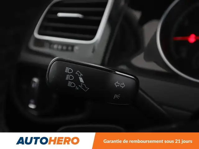 Volkswagen Golf view 20
