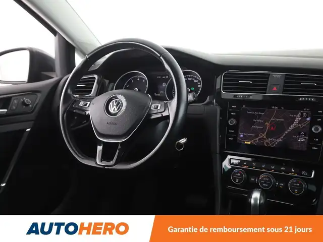 Volkswagen Golf view 13