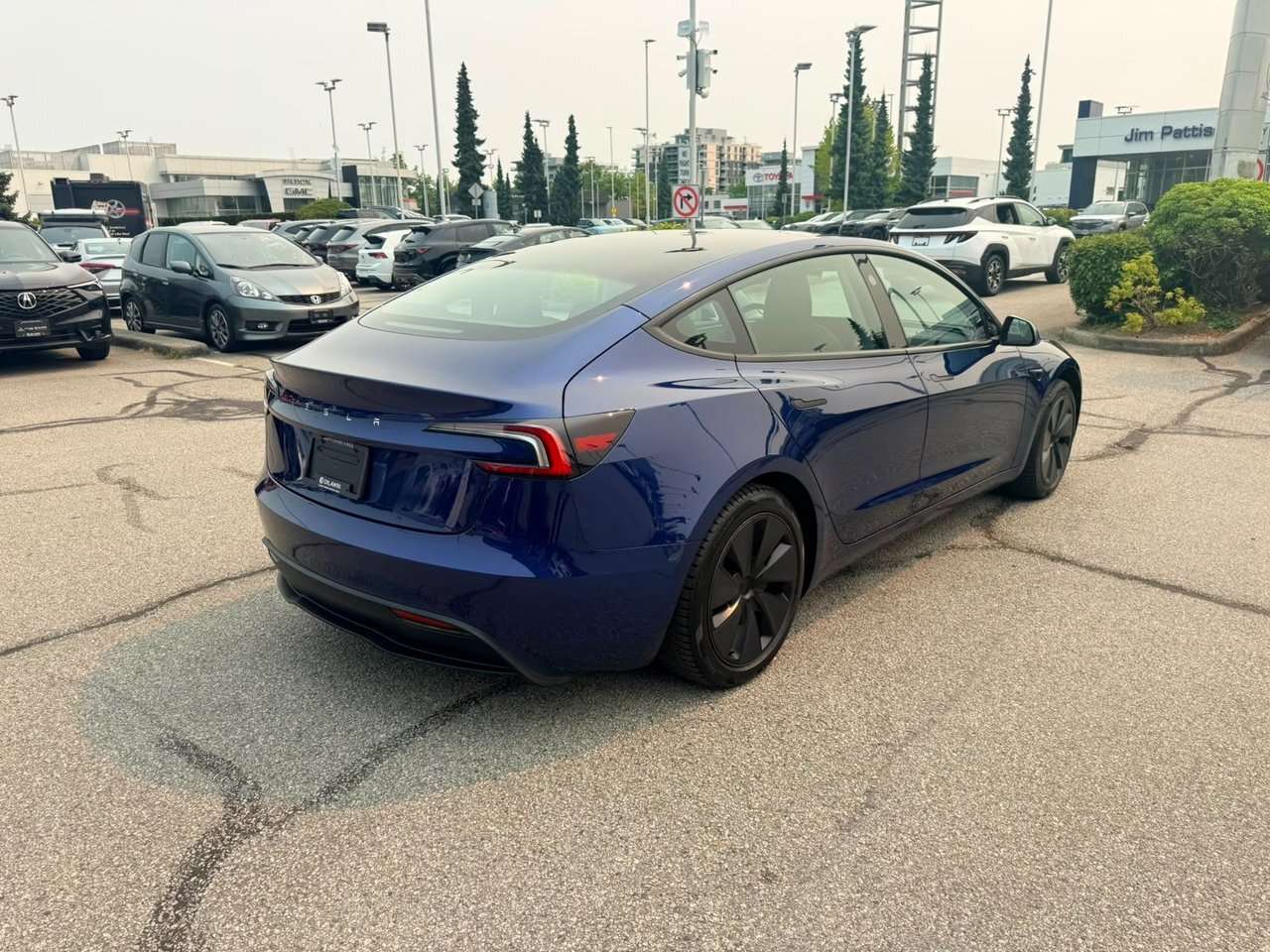2024 Tesla Model 3 Standard Range RWD Dilawri Certified | Local BC | — снимка 1