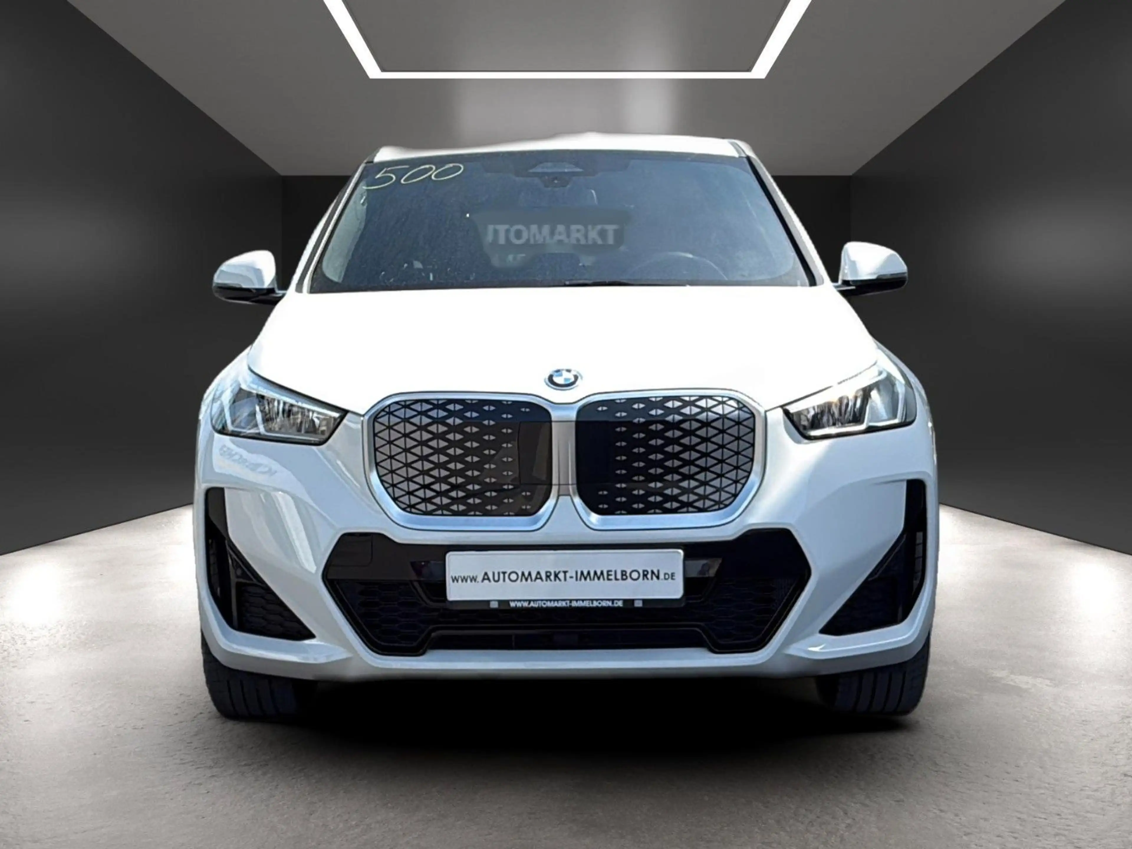 BMW iX1 30 xDrive M Sport LED*Navi+*Alcant*SOH 99,1% — photo 8