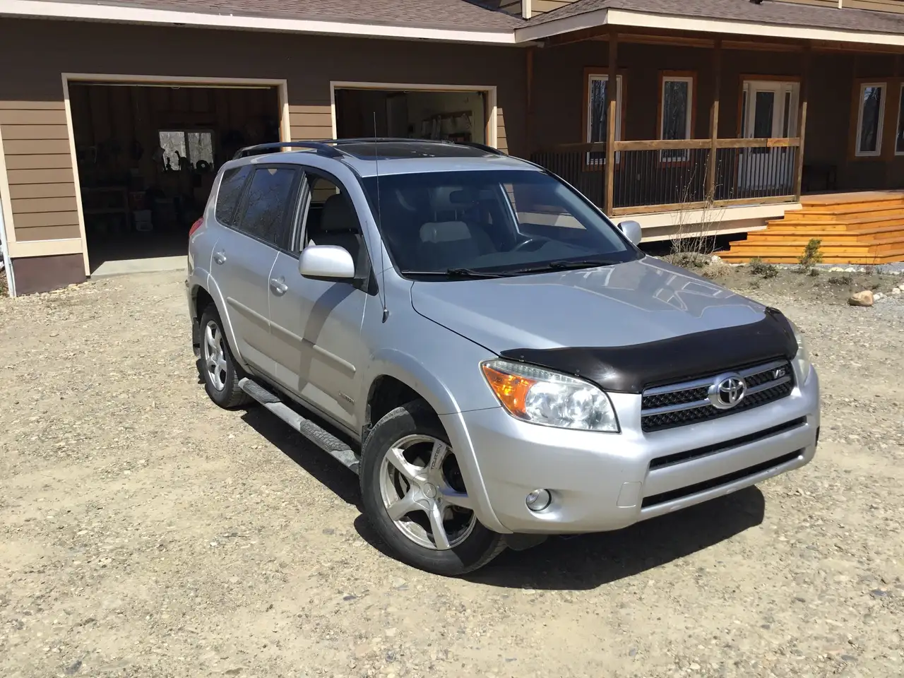 Toyota RAV 4 photo Toyota RAV 4