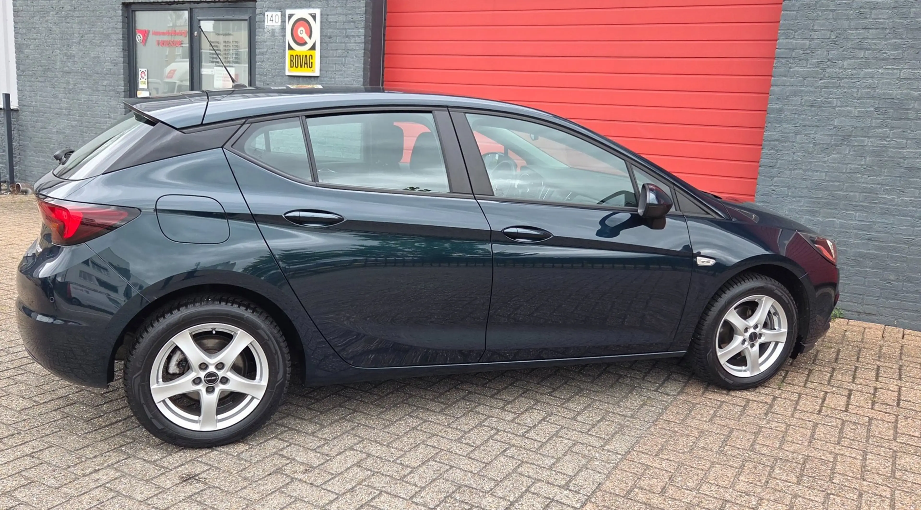 Opel Astra 1.4 Turbo — photo 5