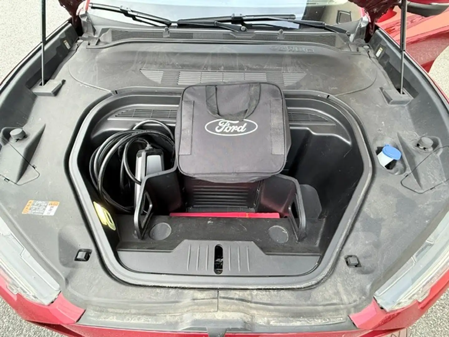 Ford Mustang Mach-E Mustang Mach-E Elektro 88kWh Extended Range Extended Range Rot - 1