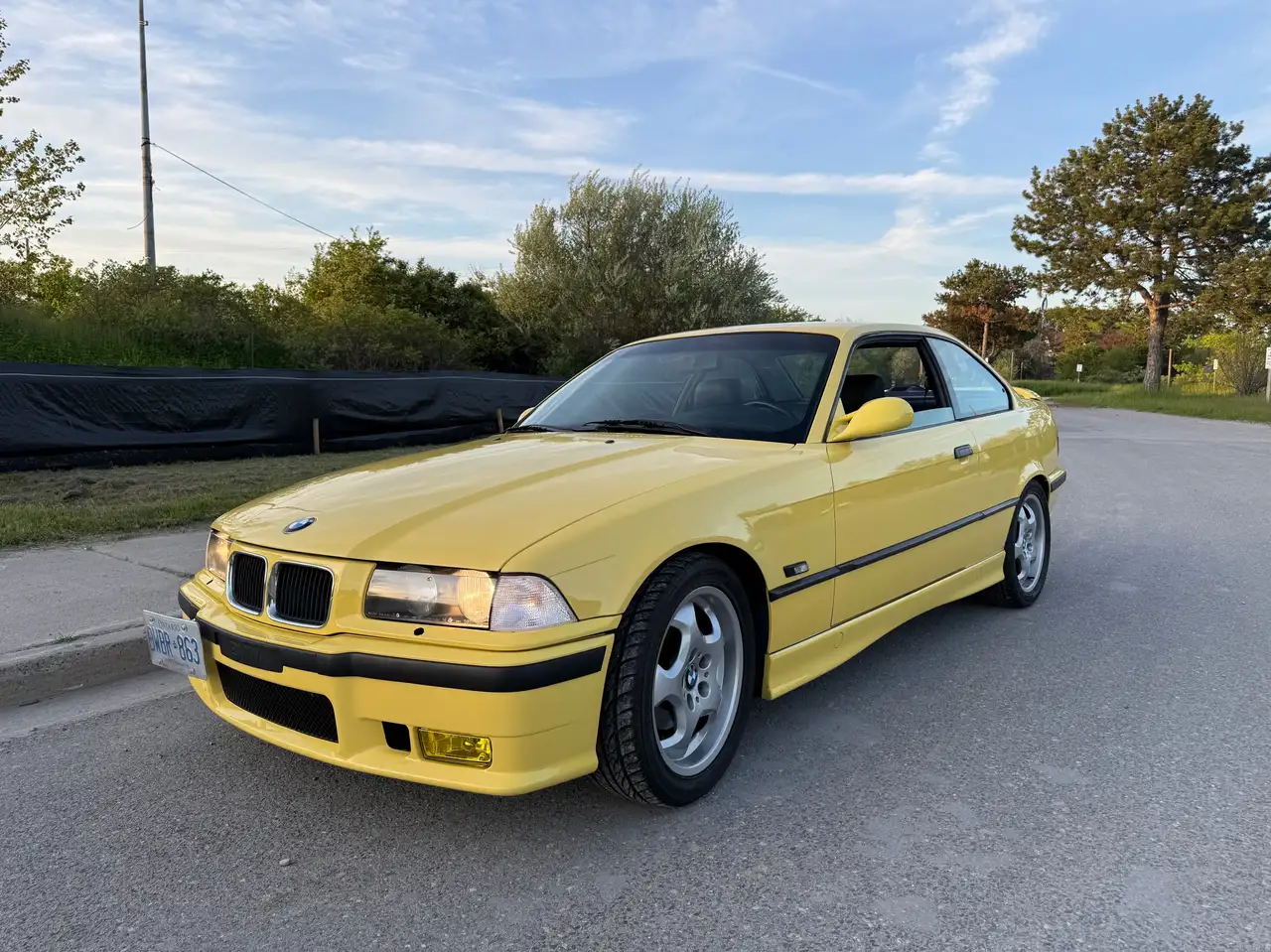 BMW 3 Series photo BMW 3 Series