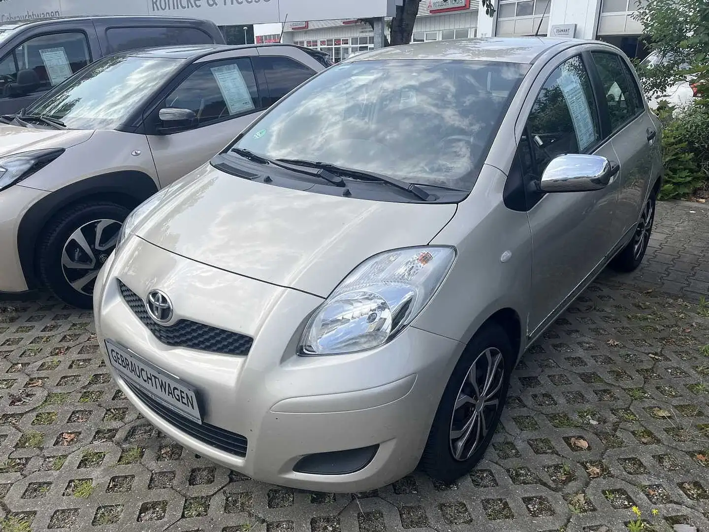 Toyota Yaris 5-Türer 1.33 Cool+ Beige - 1