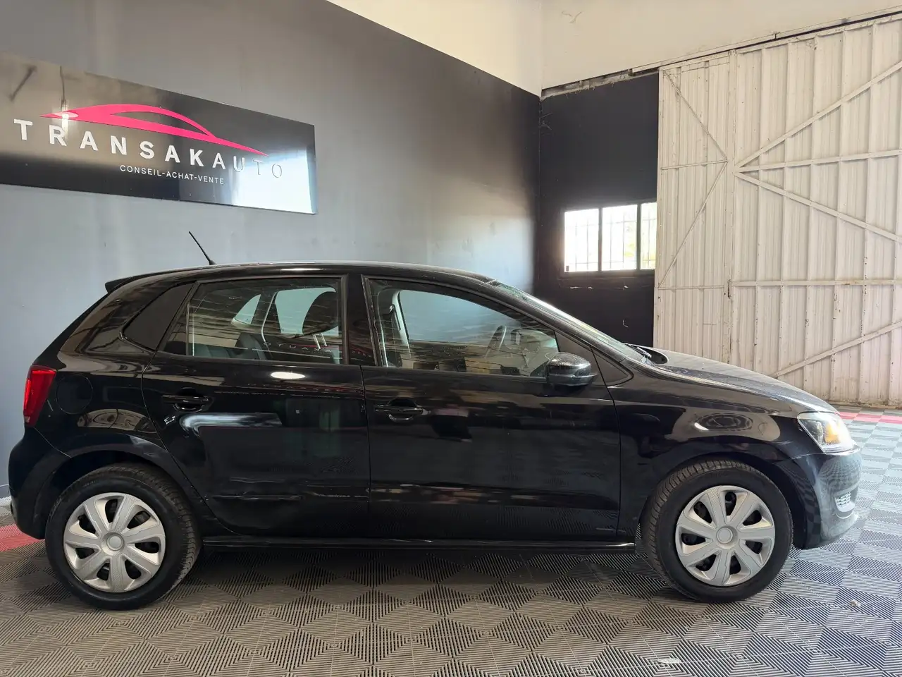 Volkswagen Polo Citadine 5 portes — photo 3